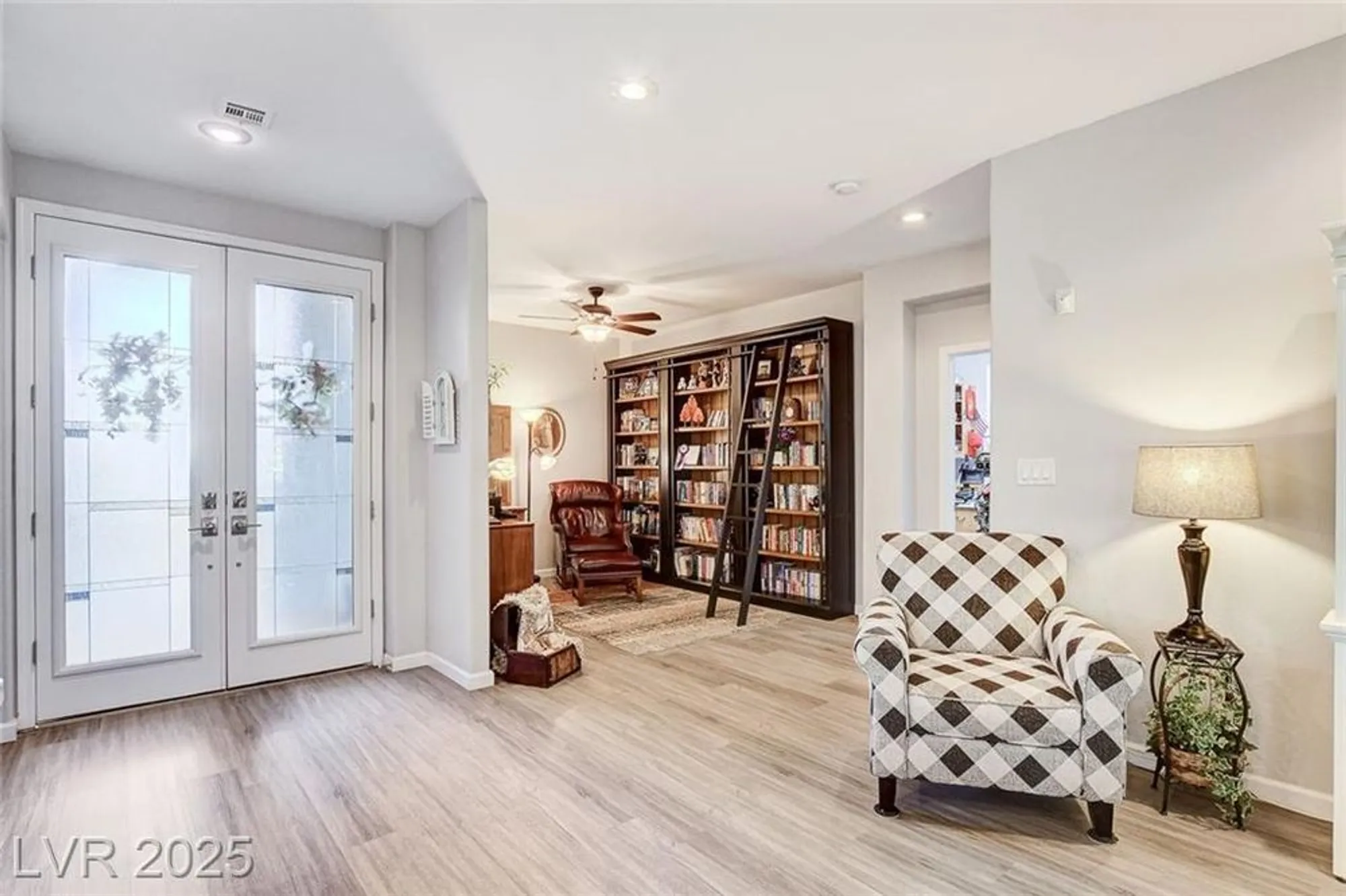 Property Slideshow image 15 of 54 | 10228 riva de destino ave, Las Vegas, NV, 89135