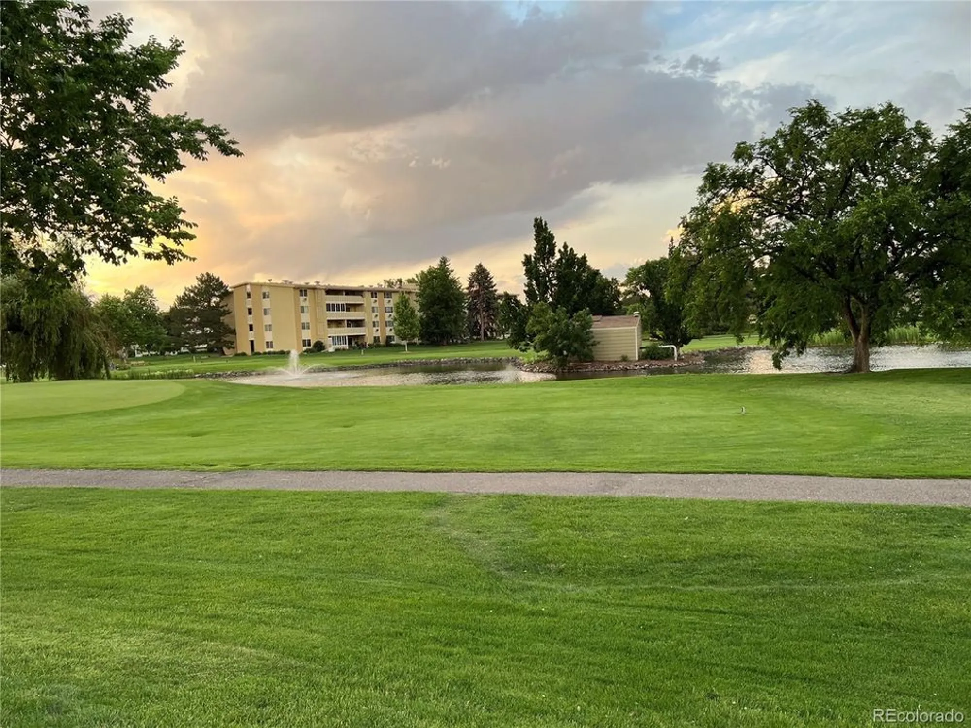 Property Slideshow image 25 of 29 | 650 s clinton st apt 2a, Denver, CO, 80247