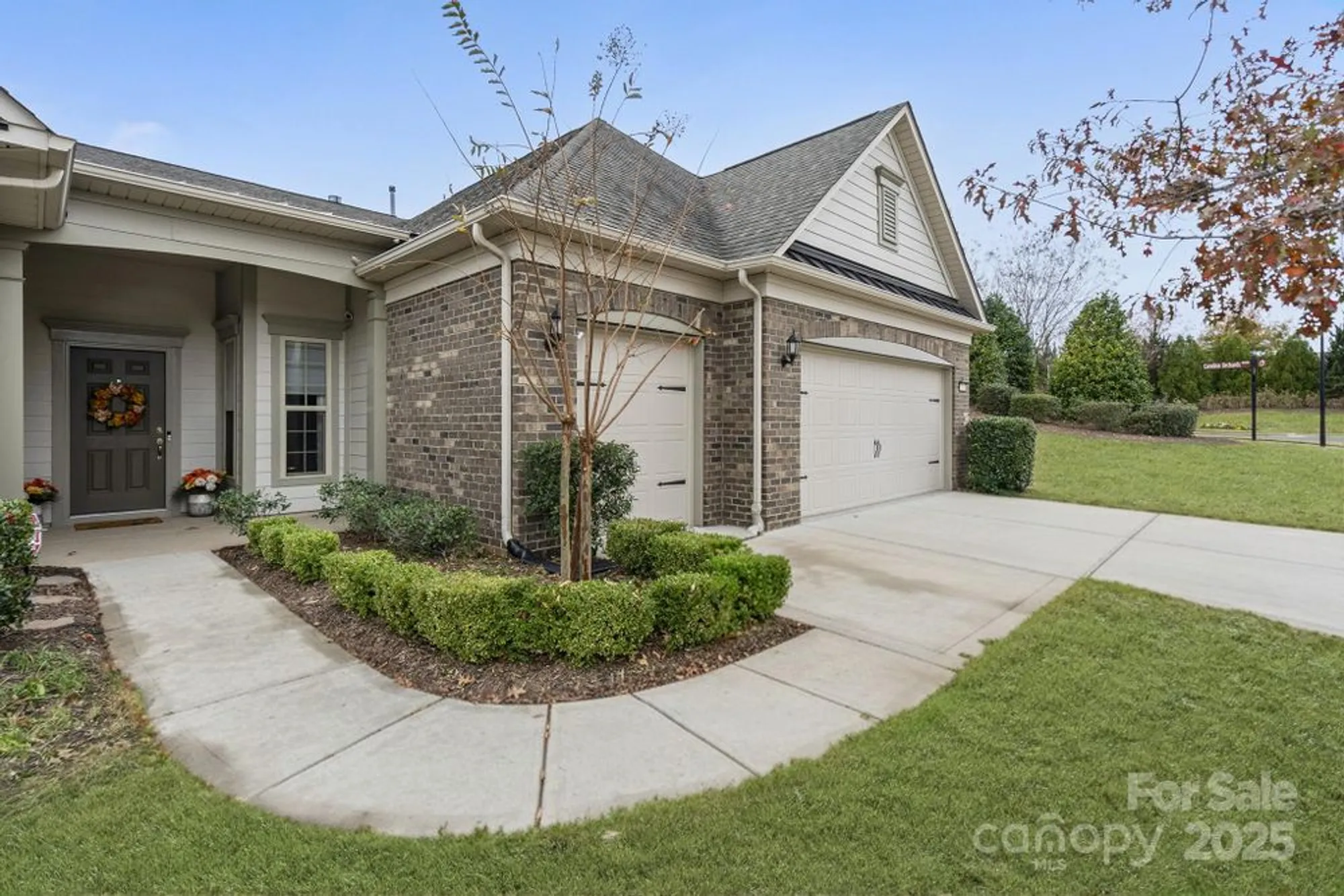 Property Slideshow image 2 of 41 | 310 burr ct, Fort Mill, SC, 29715