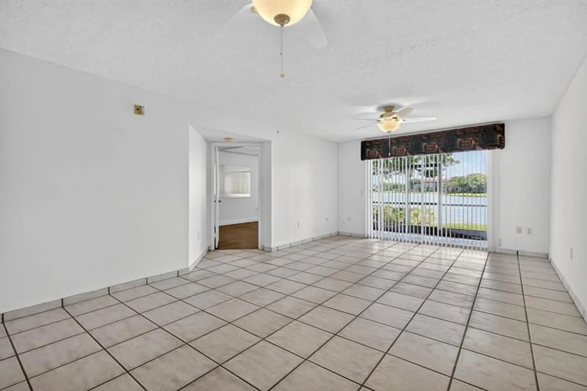 Property Slideshow image 24 of 70 | 1001 sw 141st ave, Pembroke Pines, FL, 33027