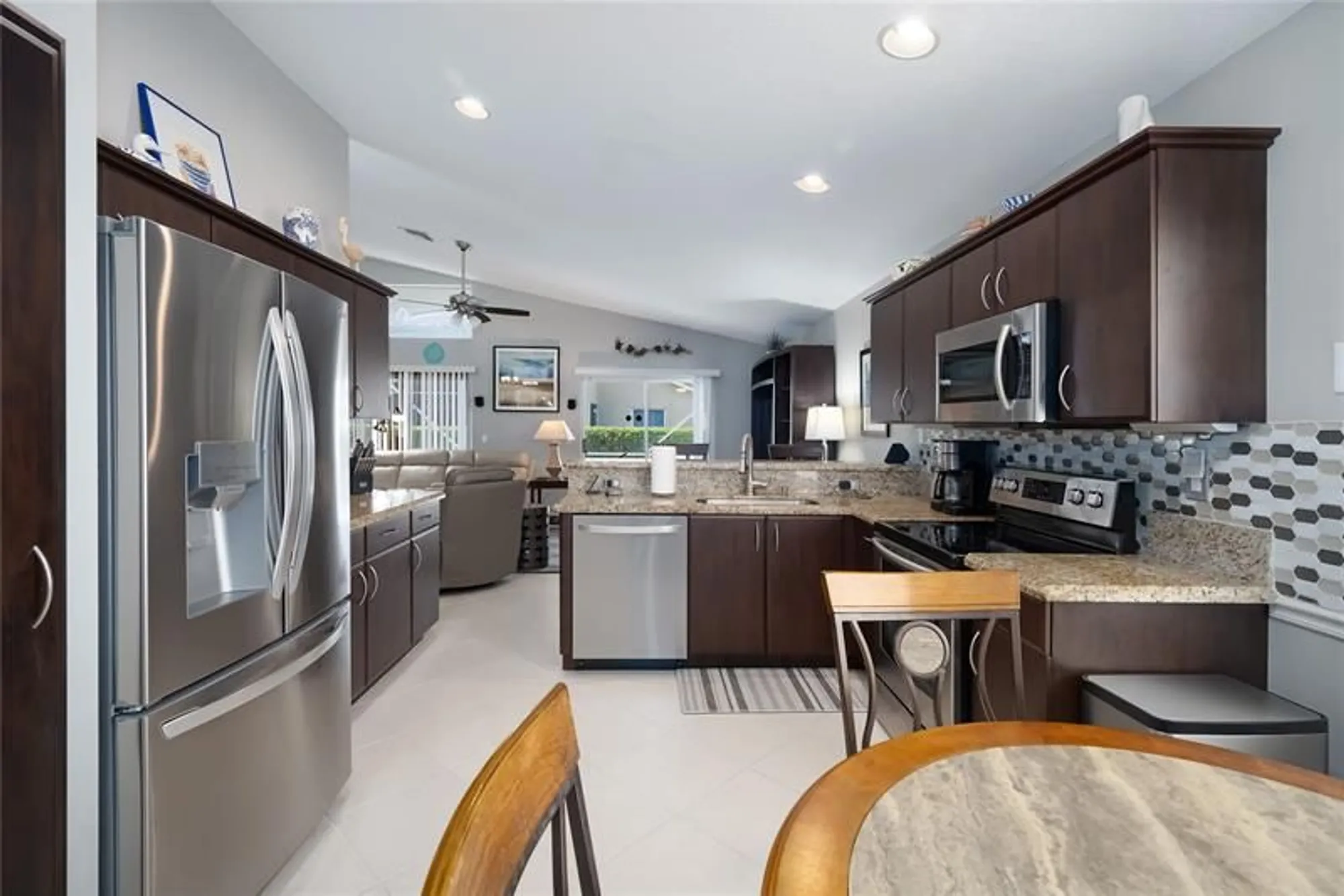 Property Slideshow image 14 of 50 | 13851 via vittoria, Delray Beach, FL, 33446