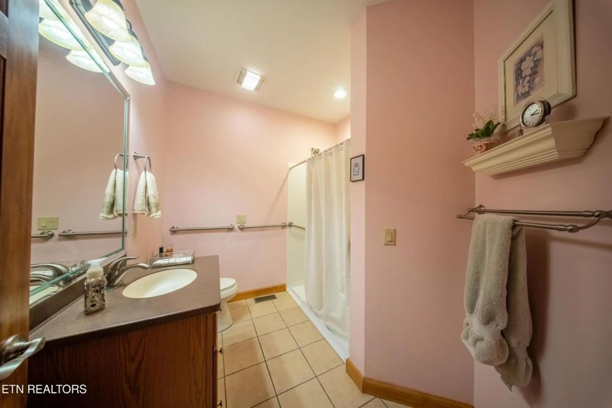 Property Slideshow image 9 of 49 | 46 westridge ct, Crossville, TN, 38558