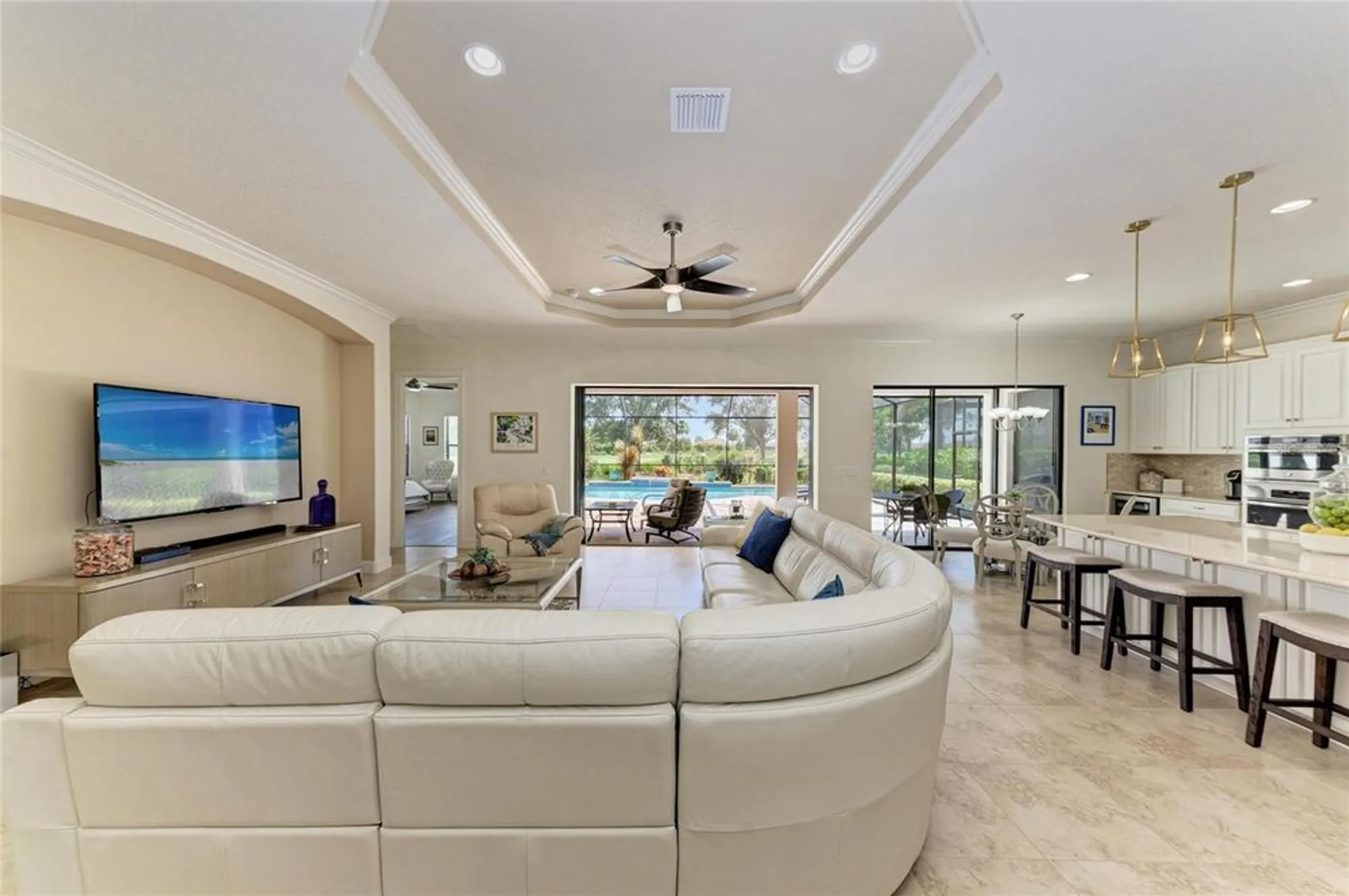 Property Slideshow image 9 of 94 | 4632 benito ct, Lakewood Ranch, FL, 34211