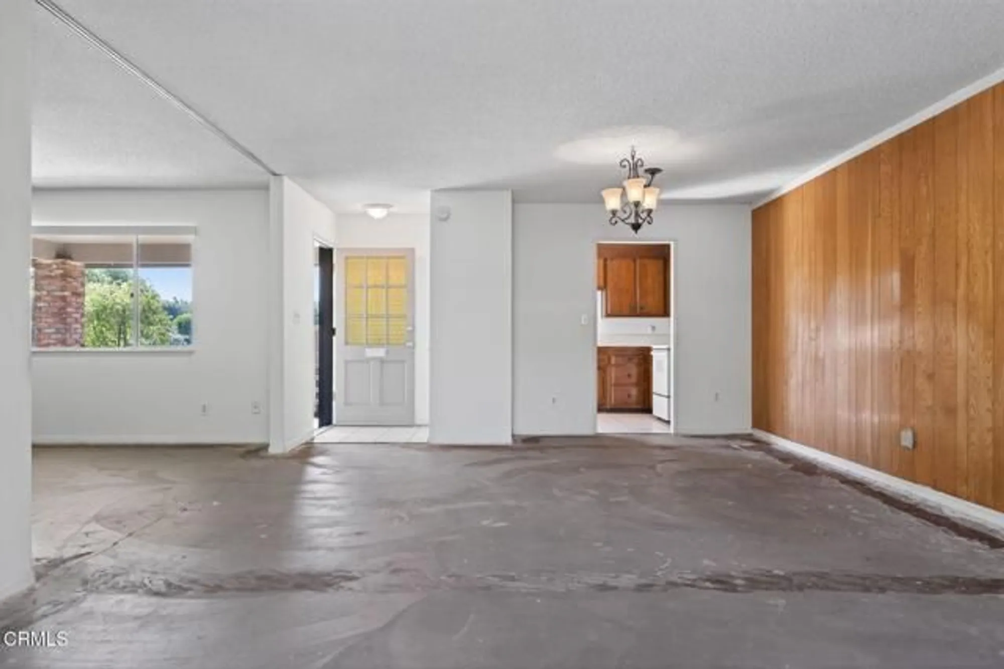 Property Slideshow image 13 of 51 | 151 w bay blvd, Port Hueneme, CA, 93041