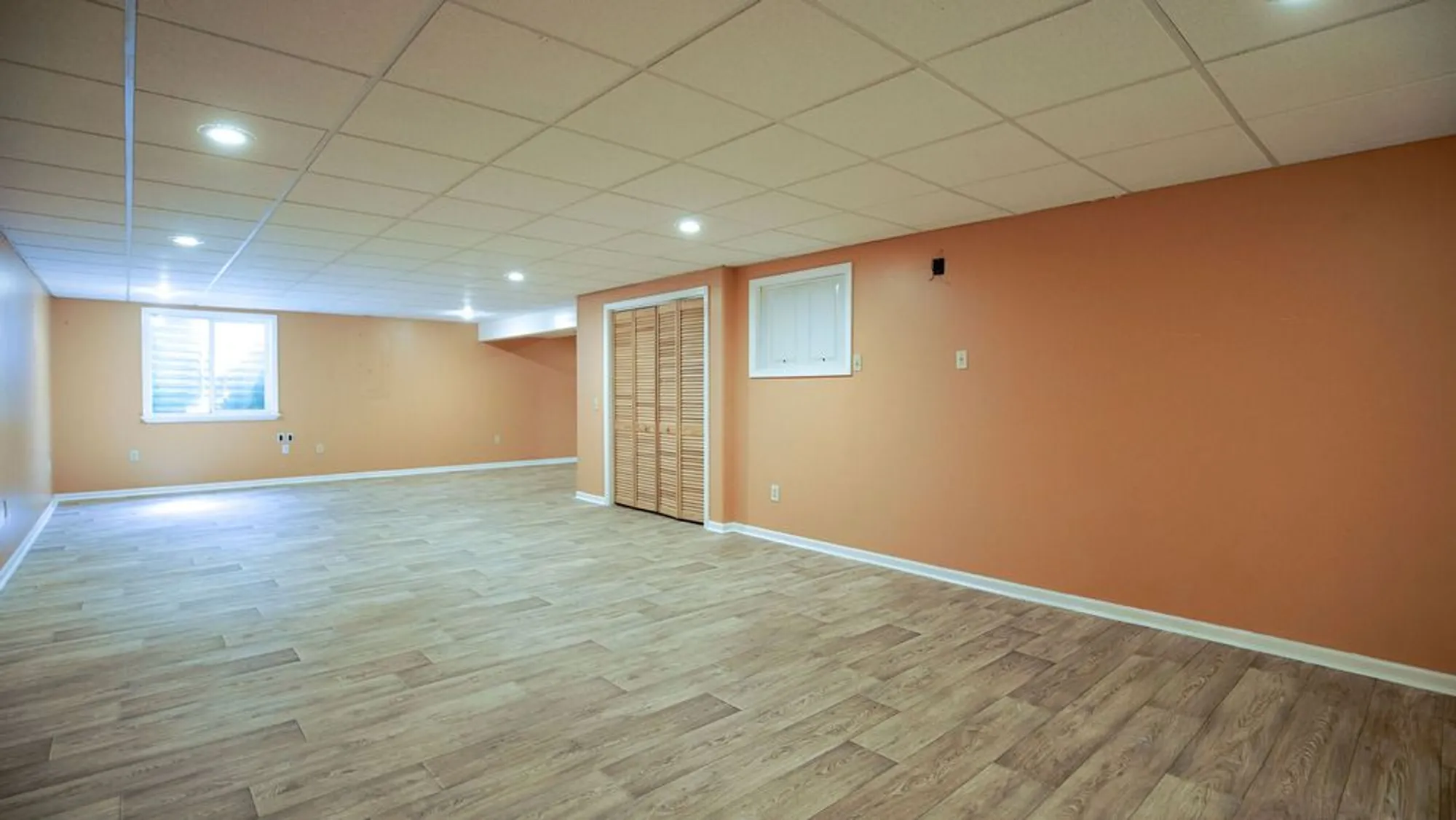 Property Slideshow image 14 of 38 | 12298 winding creek loop, Huntley, IL, 60142