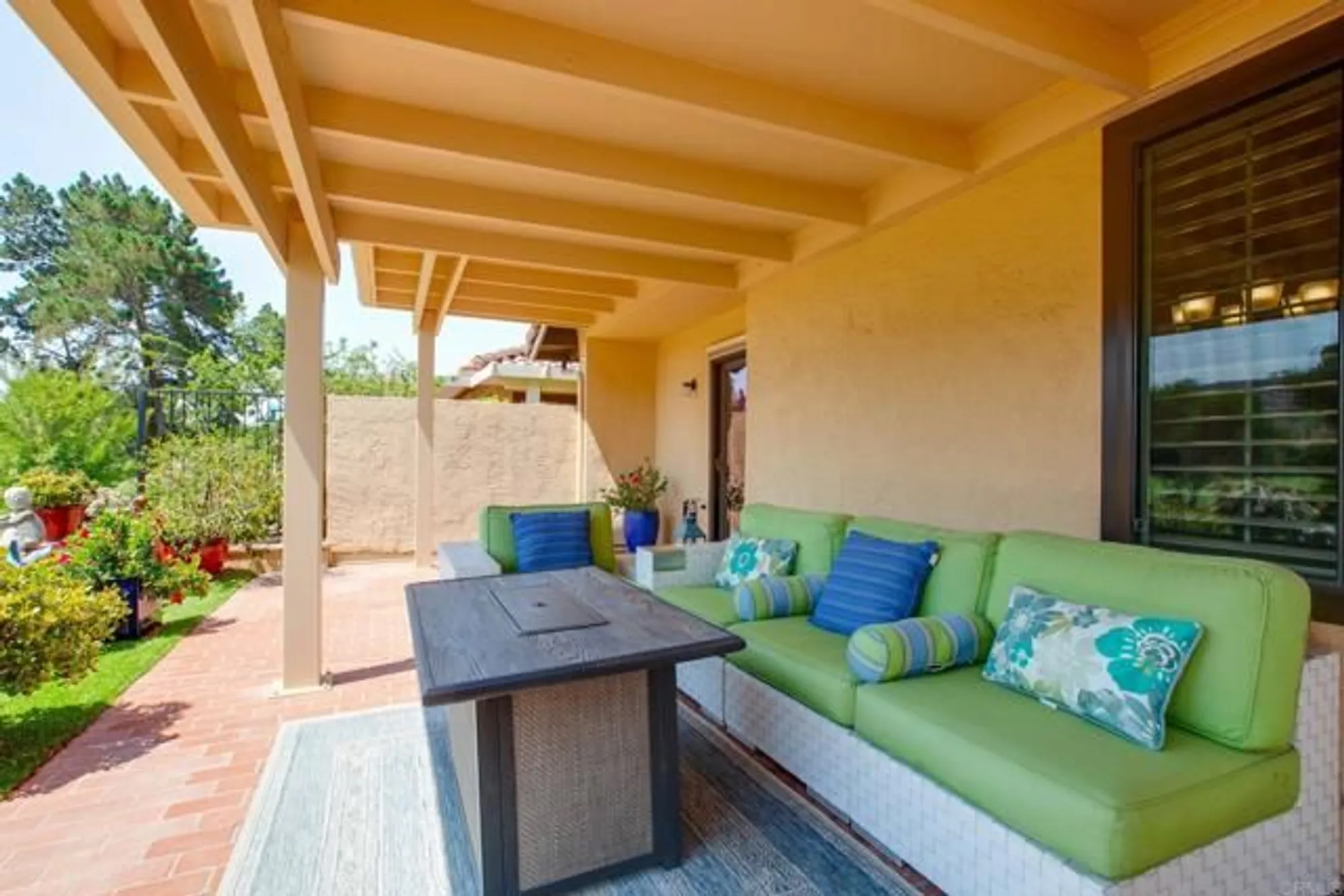 Property Slideshow image 31 of 46 | 17788 caminito balata, San Diego, CA, 92128
