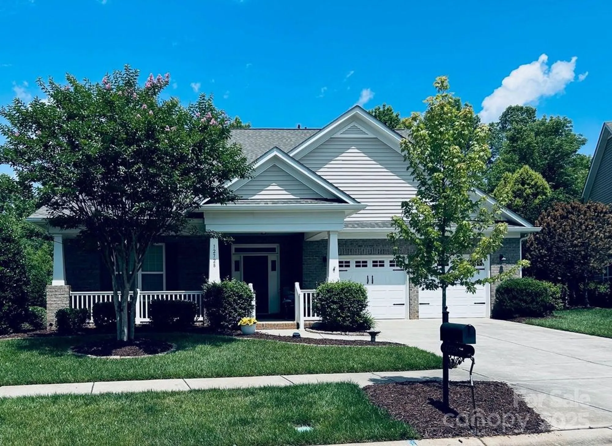 Property Slideshow image 34 of 37 | 12728 meetinghouse dr, Cornelius, NC, 28031