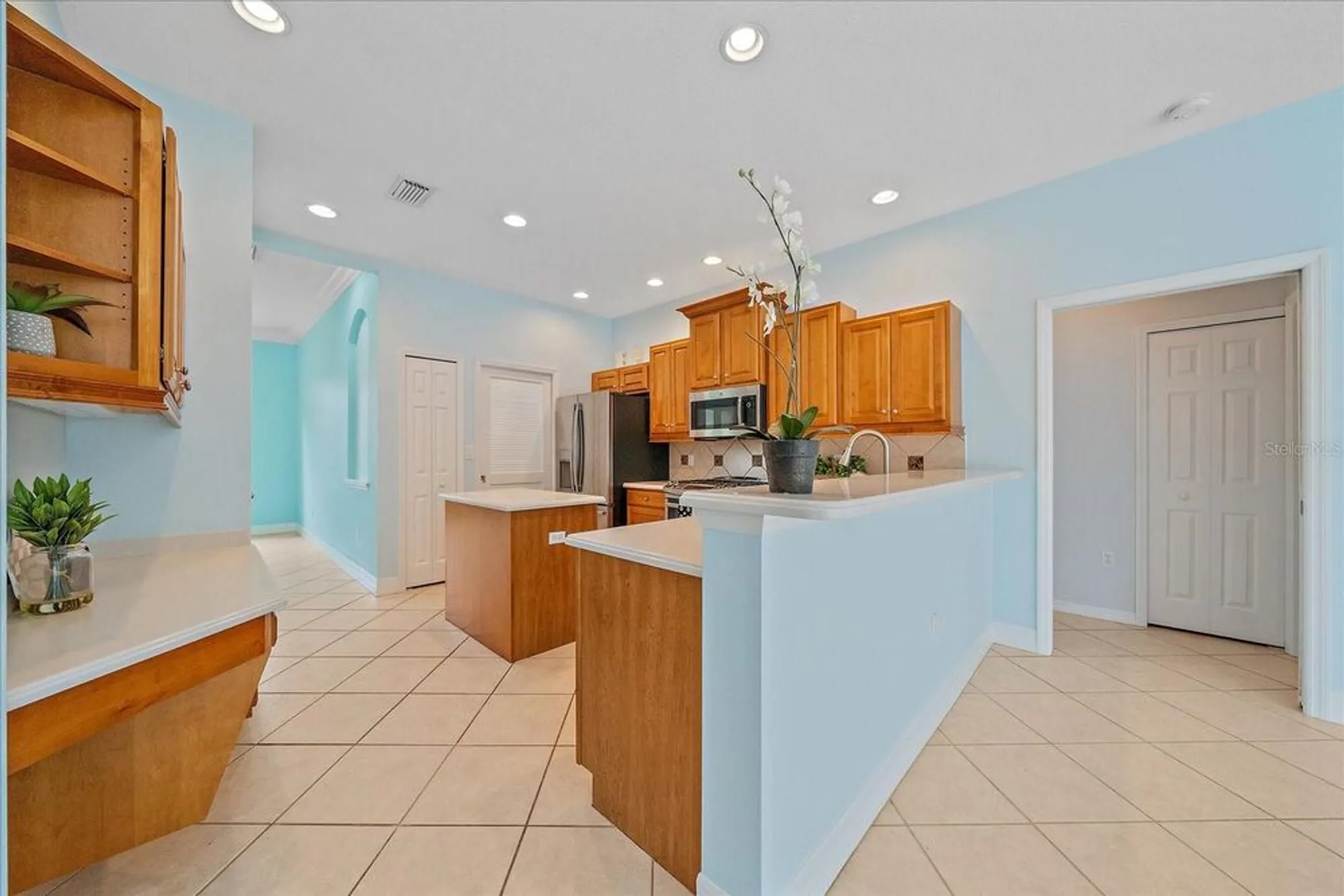 Property Slideshow image 12 of 43 | 6619 pinefeather ct, Bradenton, FL, 34203