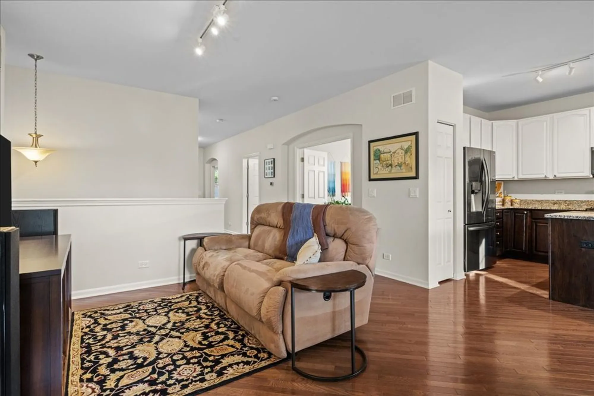 Property Slideshow image 15 of 30 | 1148 drury ln, Aurora, IL, 60502