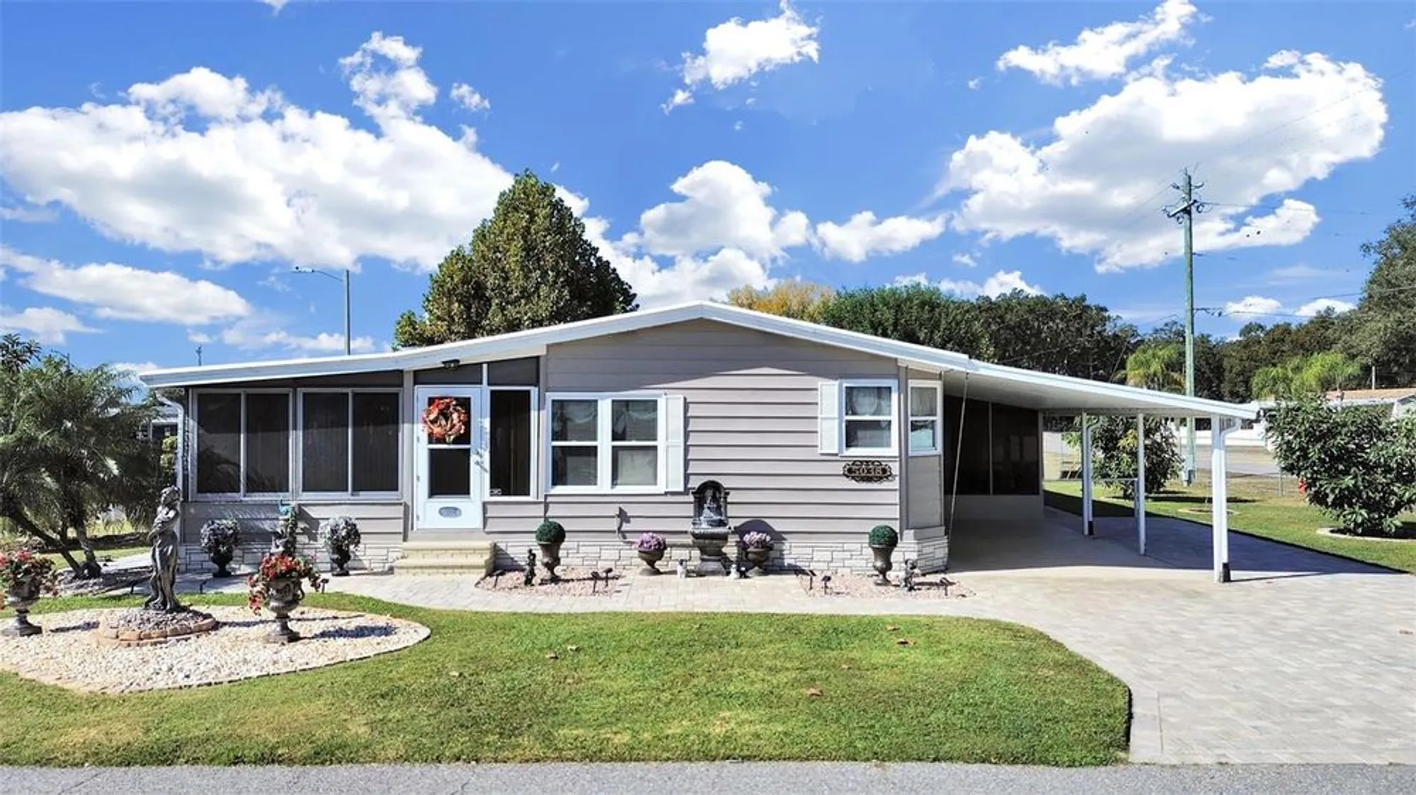 Property Slideshow image 2 of 40 | 5038 foxwood blvd, Lakeland, FL, 33810