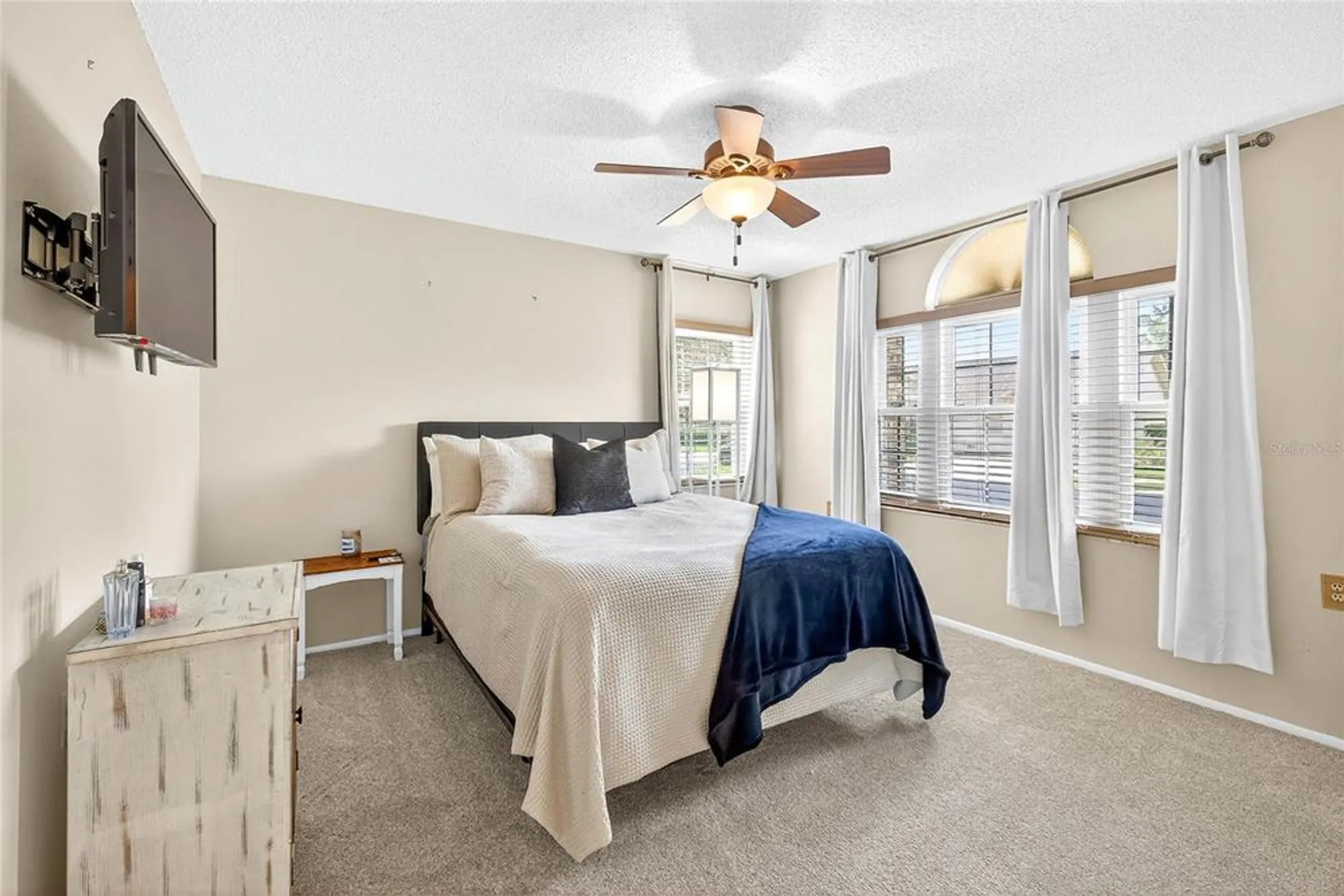 Property Slideshow image 16 of 47 | 4658 wallingford ct, New Port Richey, FL, 34655