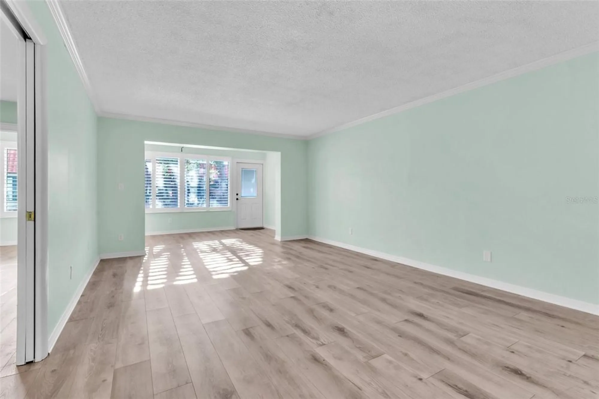 Property Slideshow image 6 of 46 | 19029 us highway 19 n apt 18b, Clearwater, FL, 33764