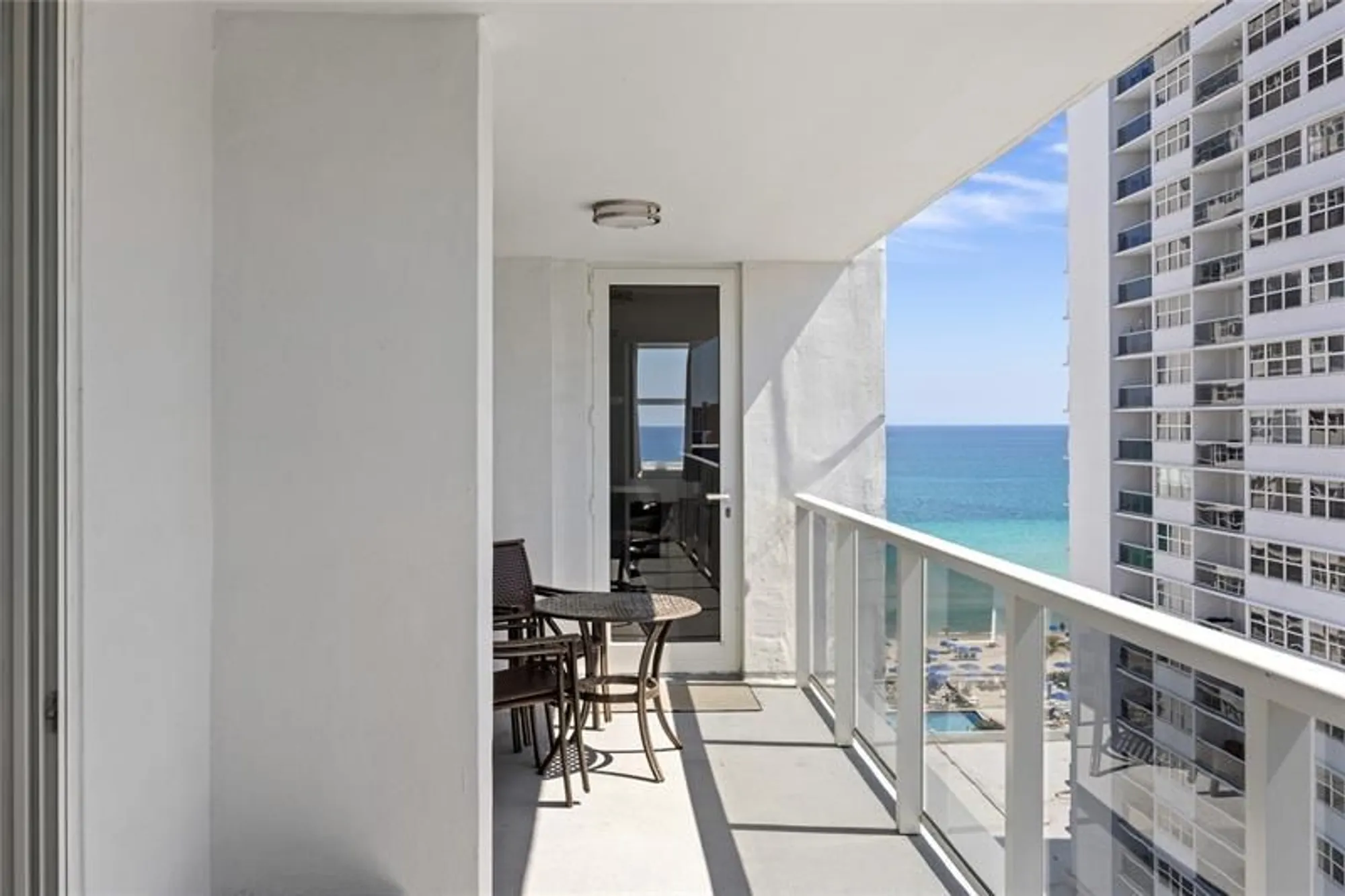 Property Slideshow image 13 of 50 | 1880 s ocean dr ts306, Hallandale Beach, FL, 33009