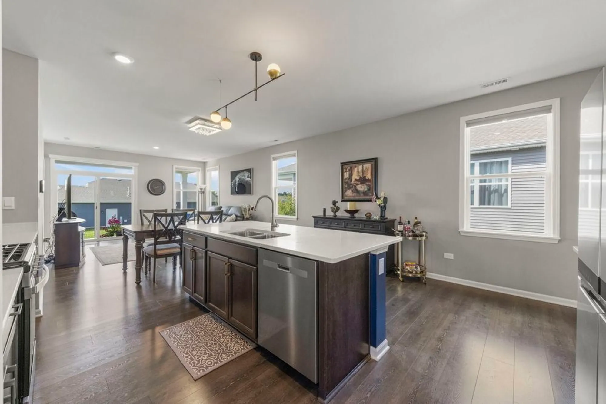 Property Slideshow image 6 of 25 | 1 savannah ct, Algonquin, IL, 60102