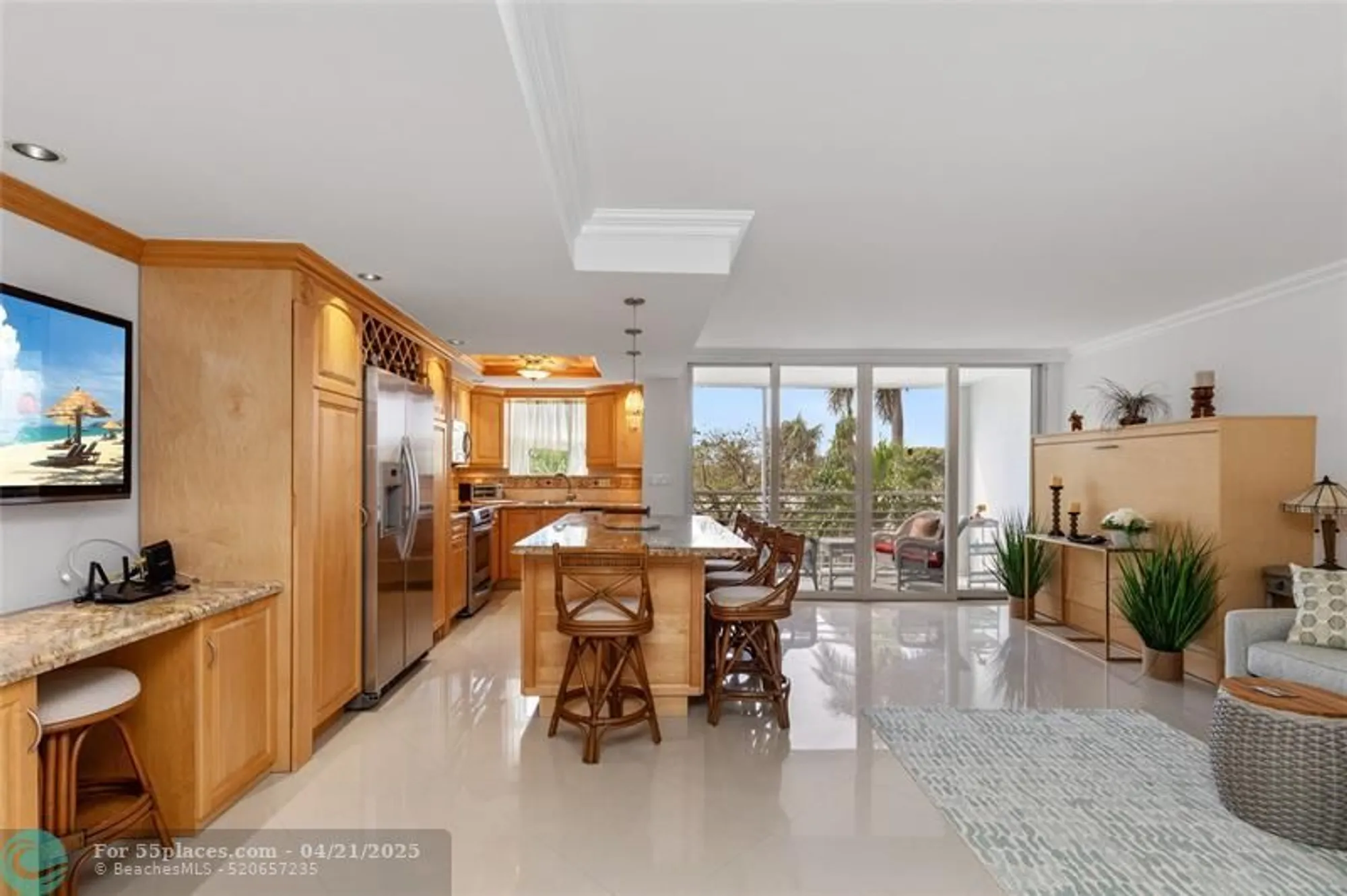 Property Slideshow image 18 of 27 | 2731 ne 14th street cswy 331, Pompano Beach, FL, 33062