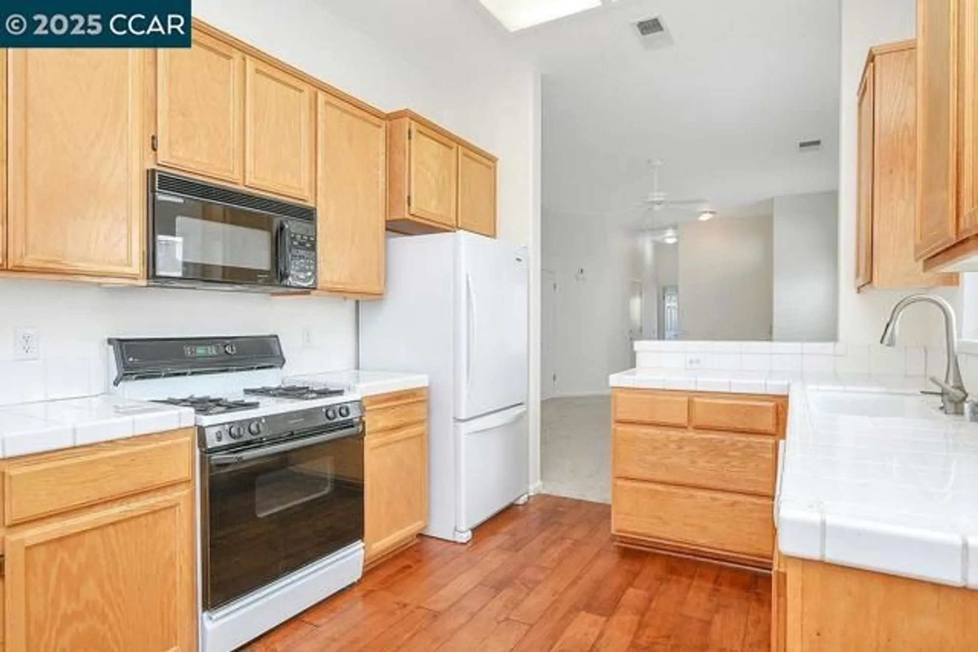 Property Slideshow image 13 of 39 | 1740 jubilee dr, Brentwood, CA, 94513