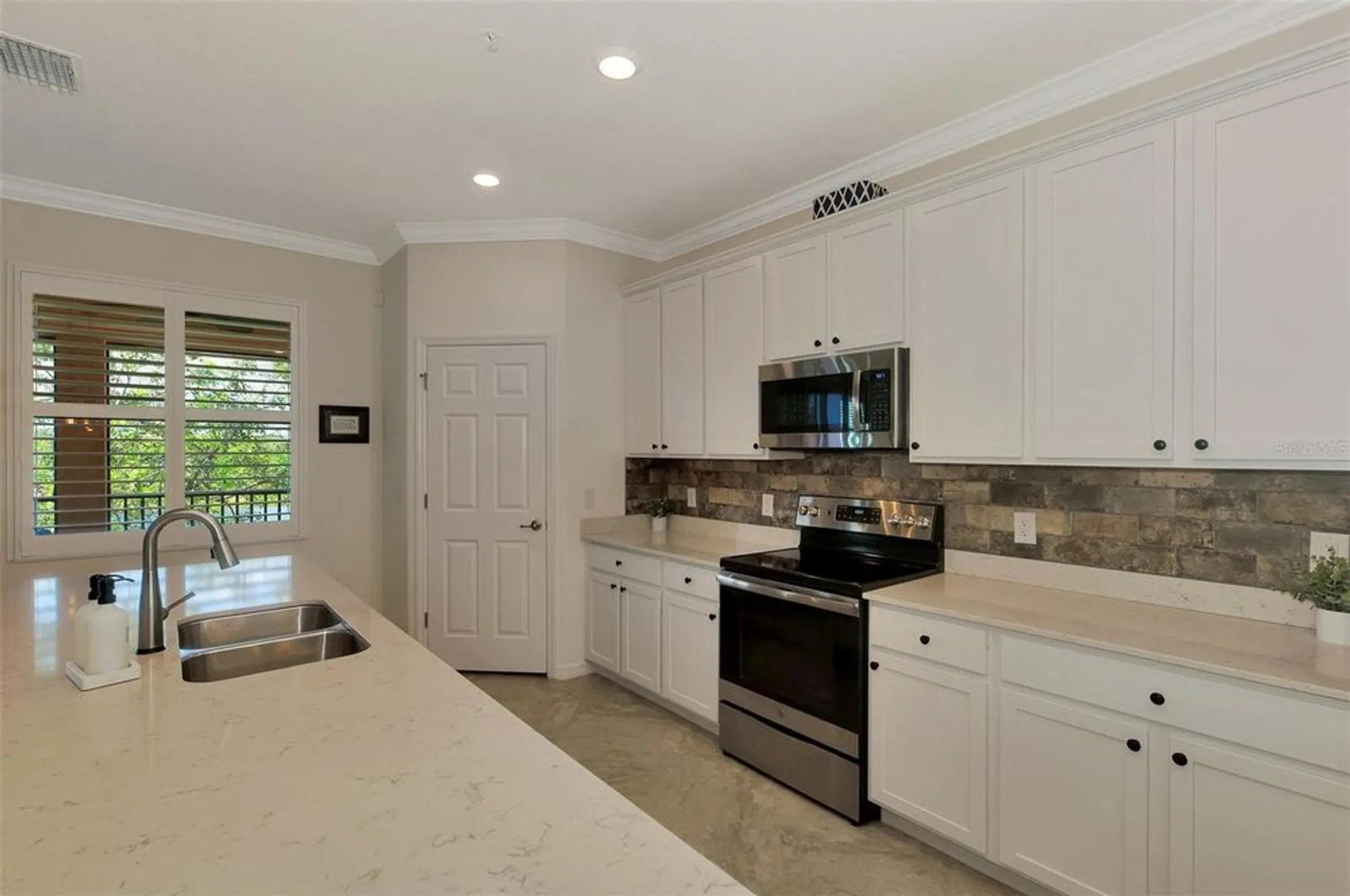 Property Slideshow image 18 of 96 | 10789 tarflower dr 202, Venice, FL, 34293