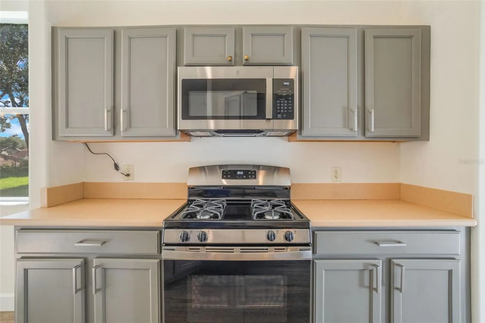 Property Slideshow image 9 of 50 | 103 crescent moon dr, Groveland, FL, 34736