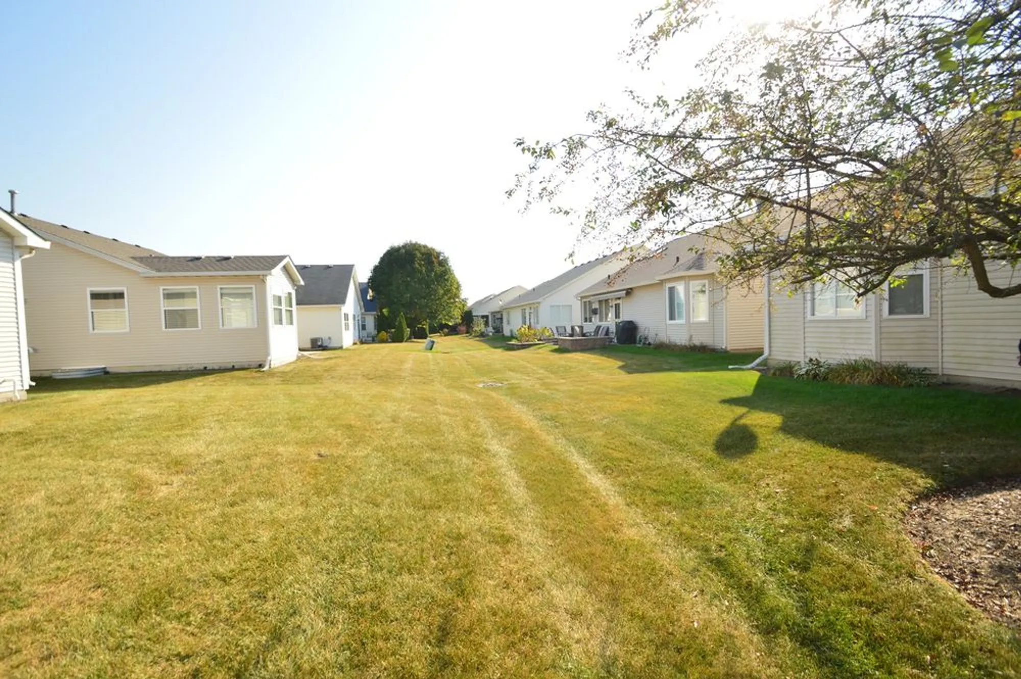 Property Slideshow image 26 of 27 | 733 s mecosta ln, Romeoville, IL, 60446