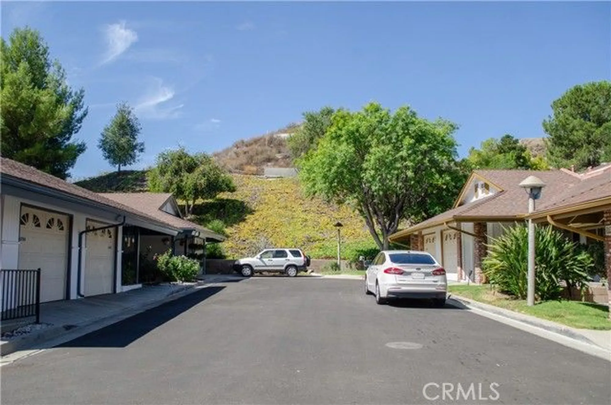 Property Slideshow image 8 of 44 | 26701 oak branch cir, Newhall, CA, 91321