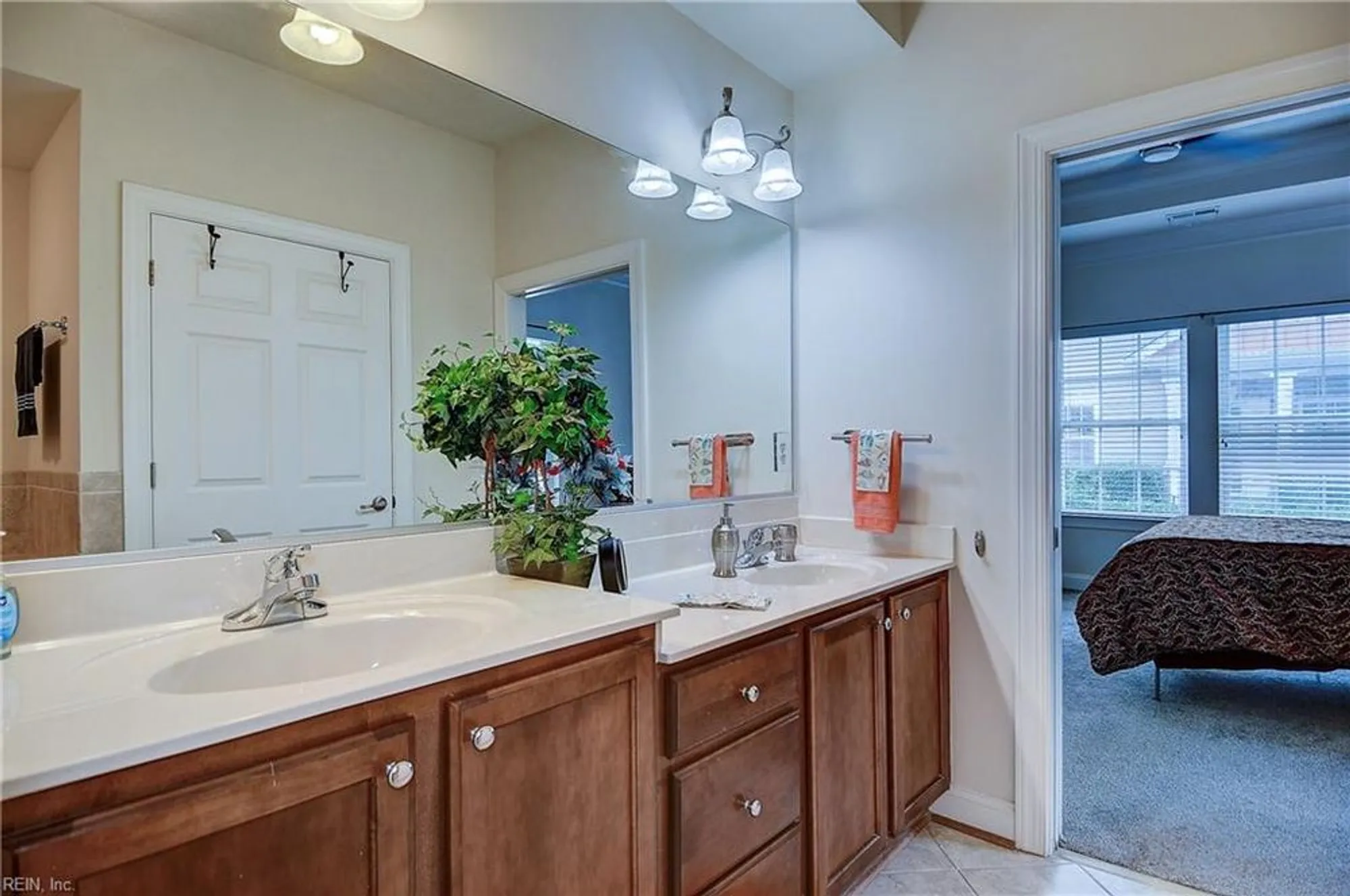 Property Slideshow image 21 of 49 | 1534 carrolton way, Chesapeake, VA, 23320