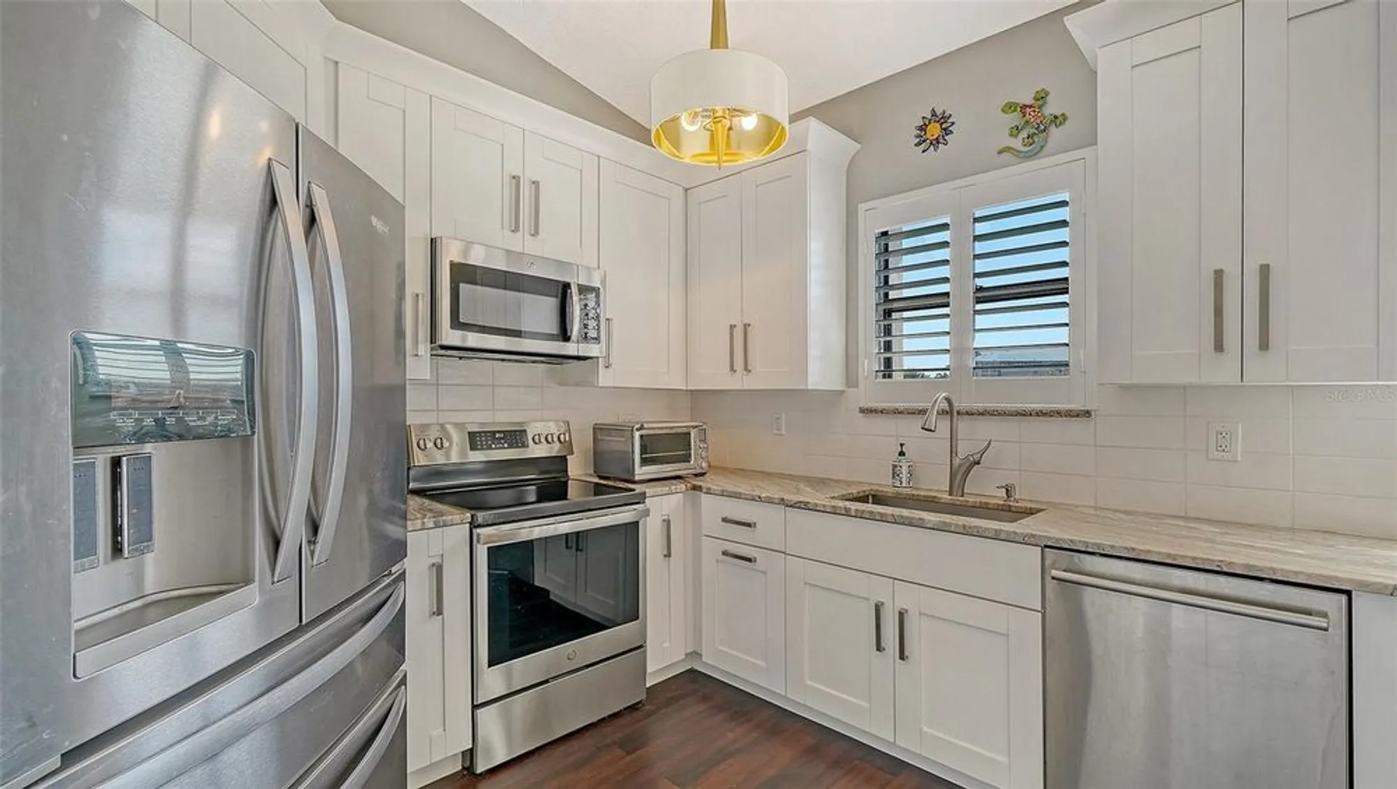 Property Slideshow image 17 of 53 | 5260 heron way # 202, Sarasota, FL, 34231