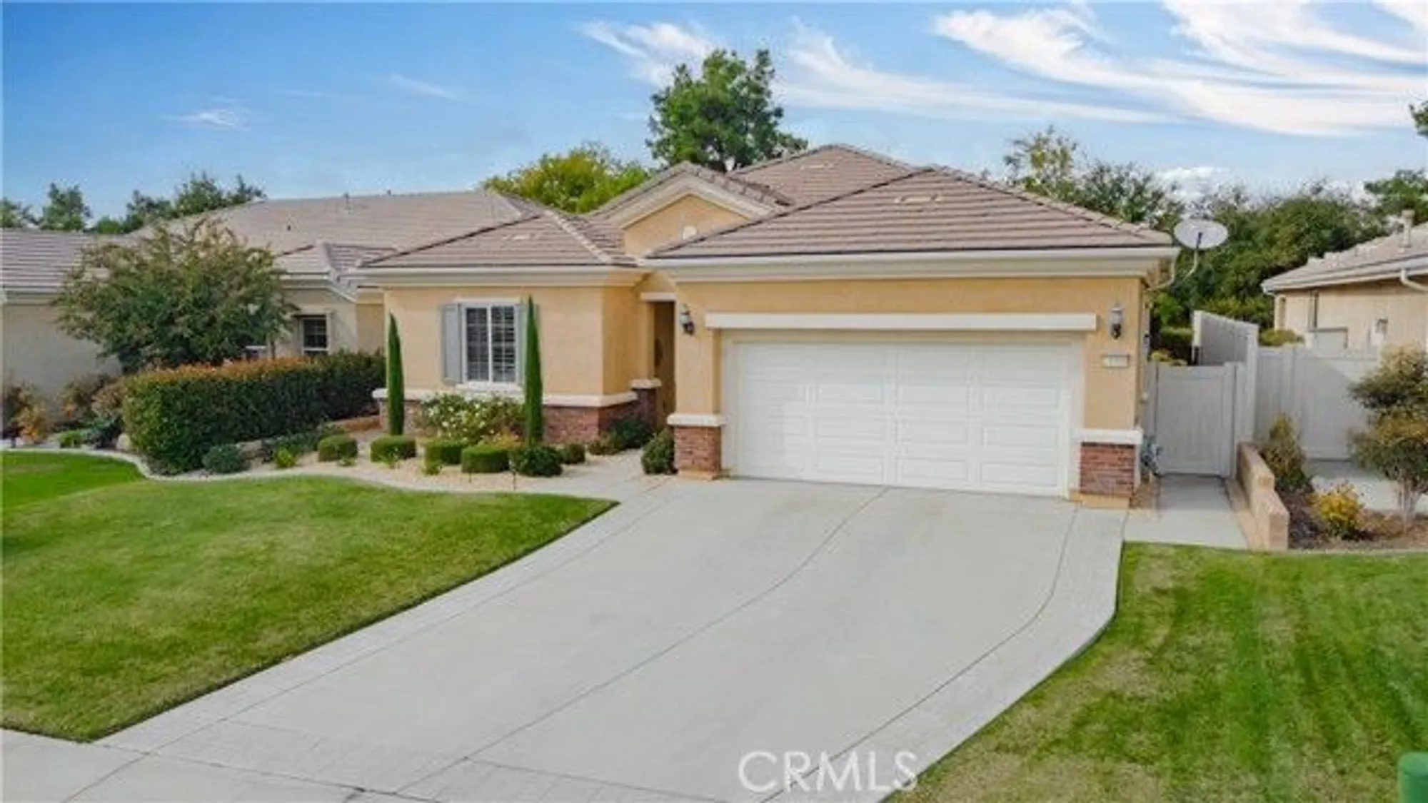 Property Slideshow image 3 of 36 | 14006 sandstone peak dr, Bakersfield, CA, 93306