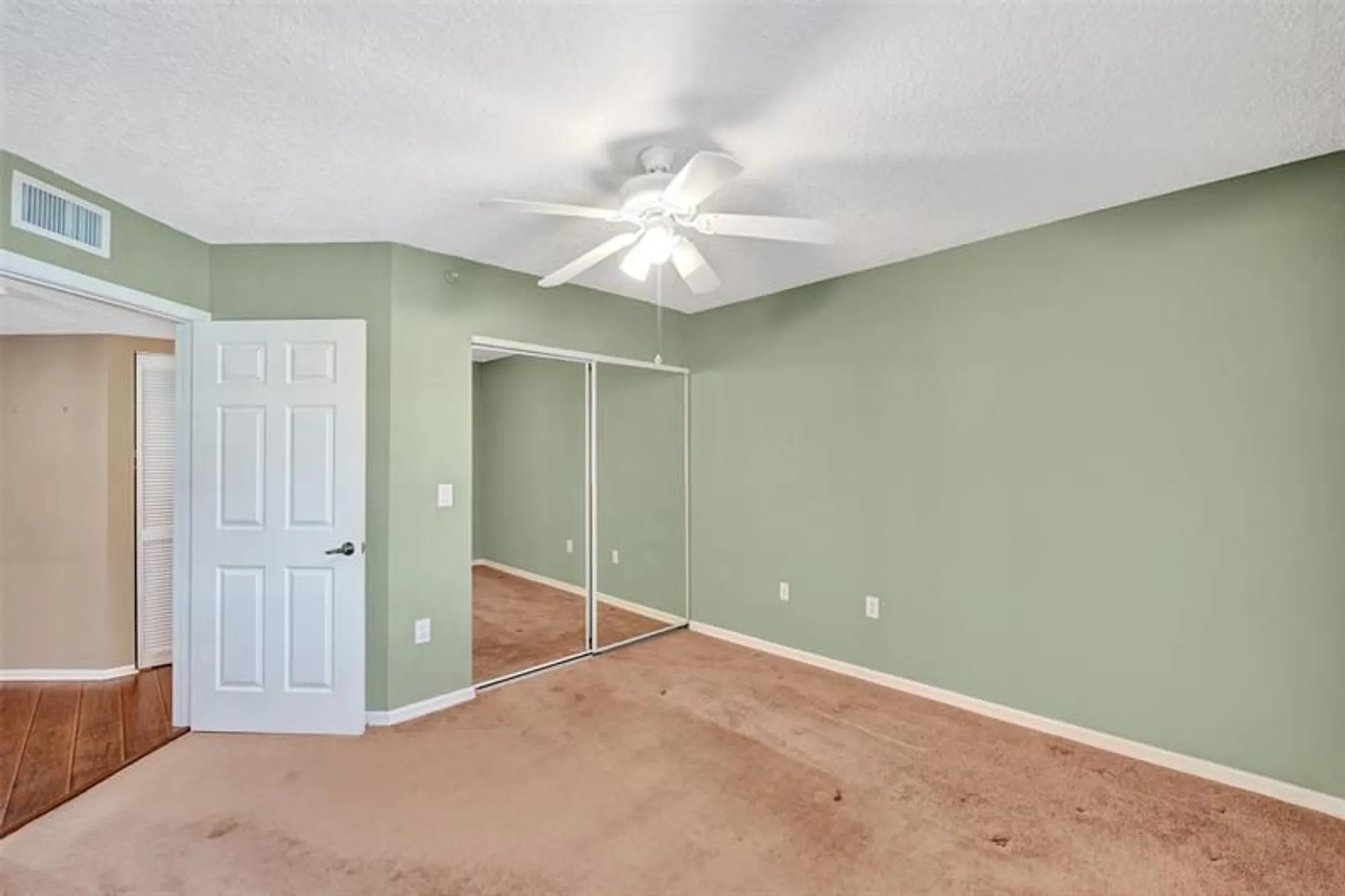 Property Slideshow image 42 of 69 | 9563 weldon cir apt d212, Fort Lauderdale, FL, 33321