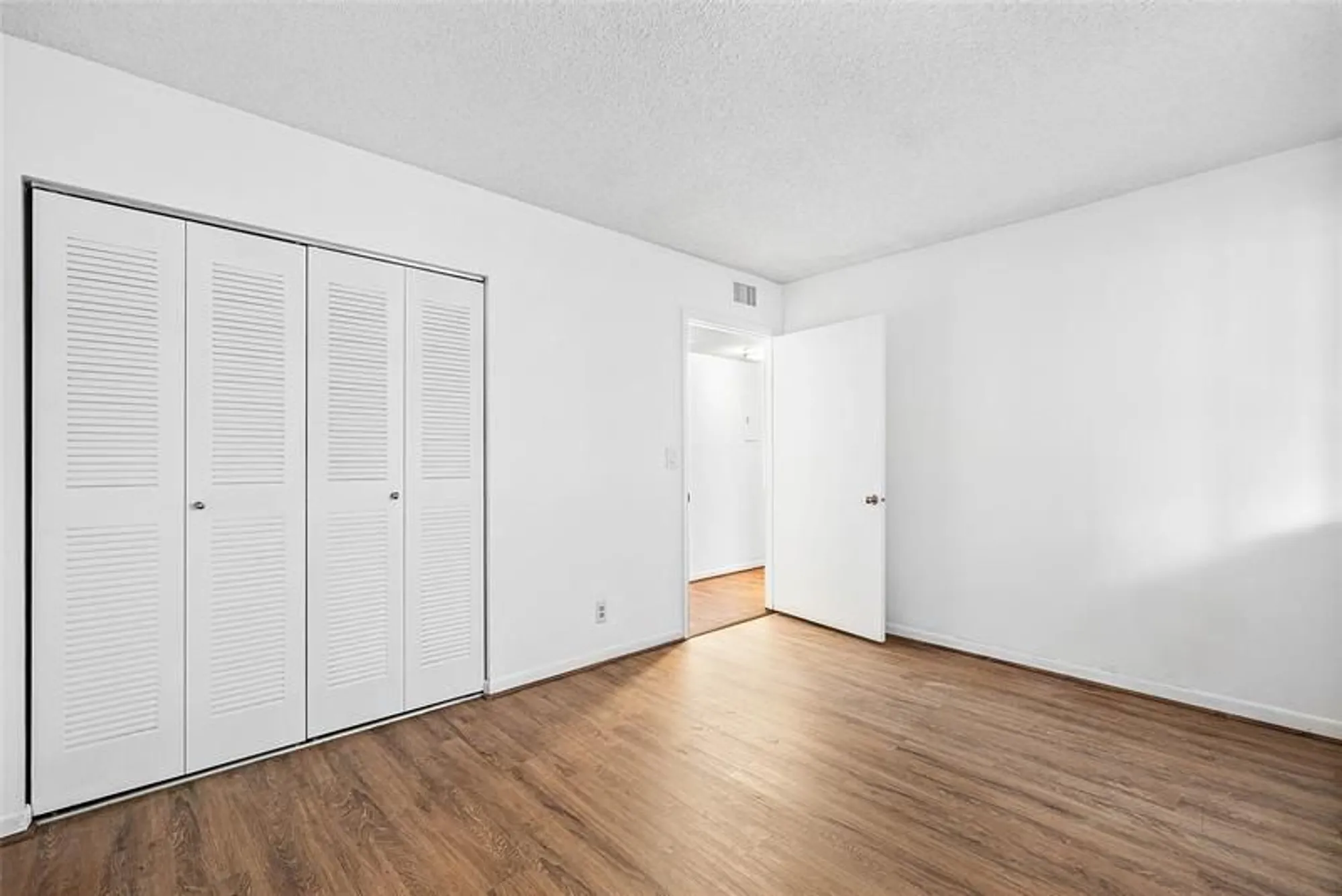 Property Slideshow image 18 of 43 | 5280 las verdes cir 202, Delray Beach, FL, 33484