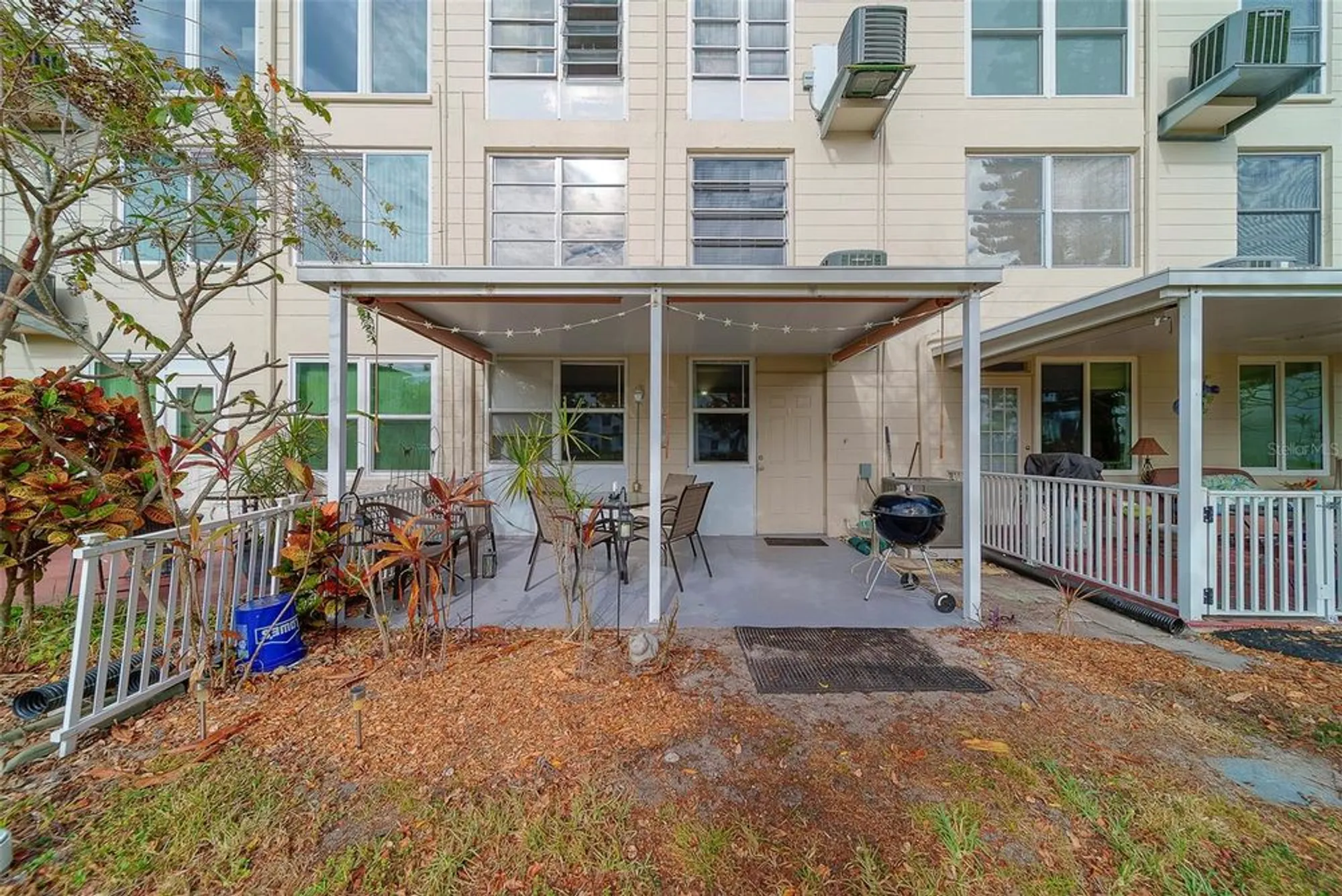 Property Slideshow image 34 of 55 | 2433 brazilia dr apt 5, Clearwater, FL, 33763