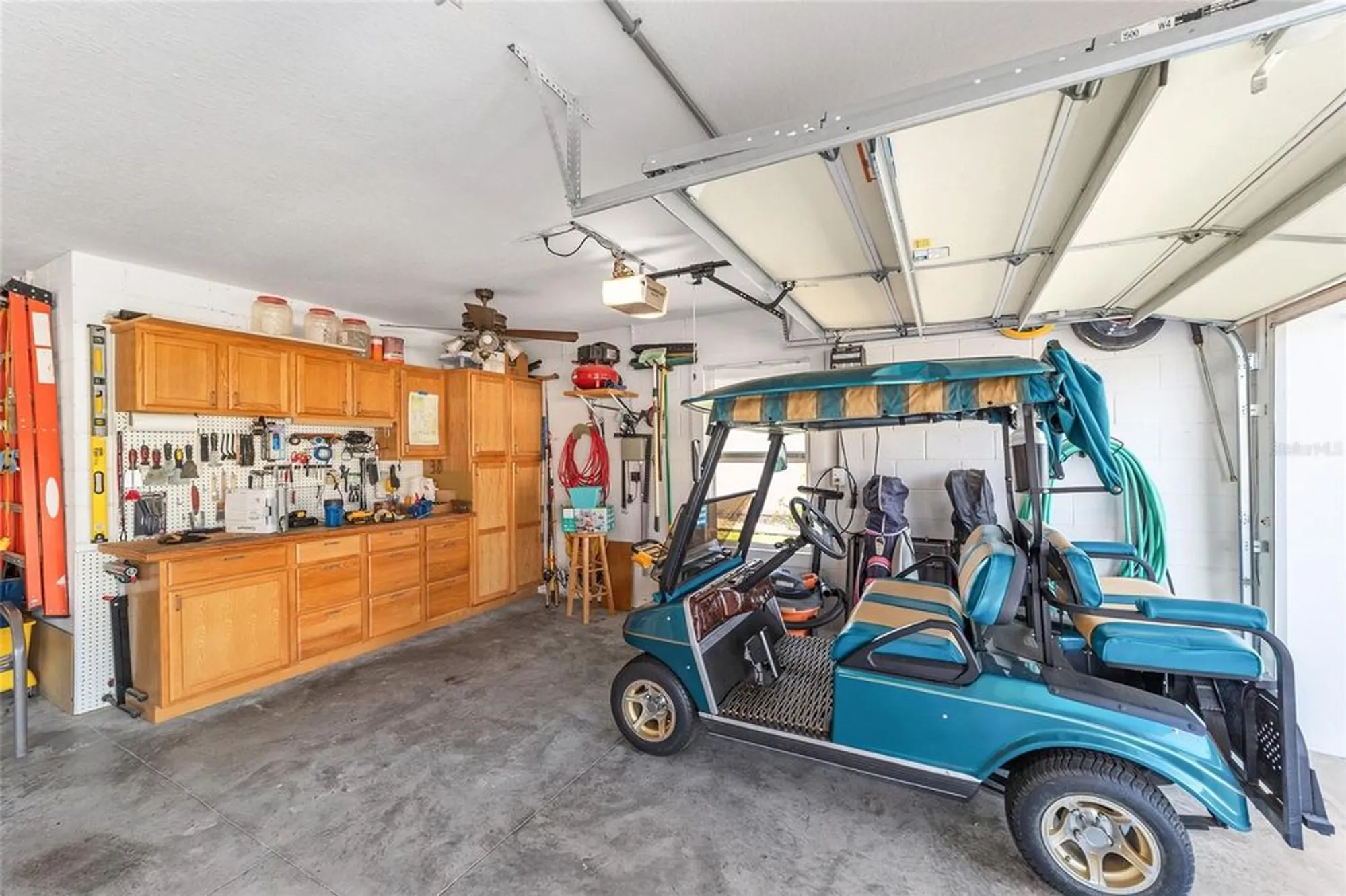 Property Slideshow image 39 of 58 | 26555 manassas dr, Leesburg, FL, 34748