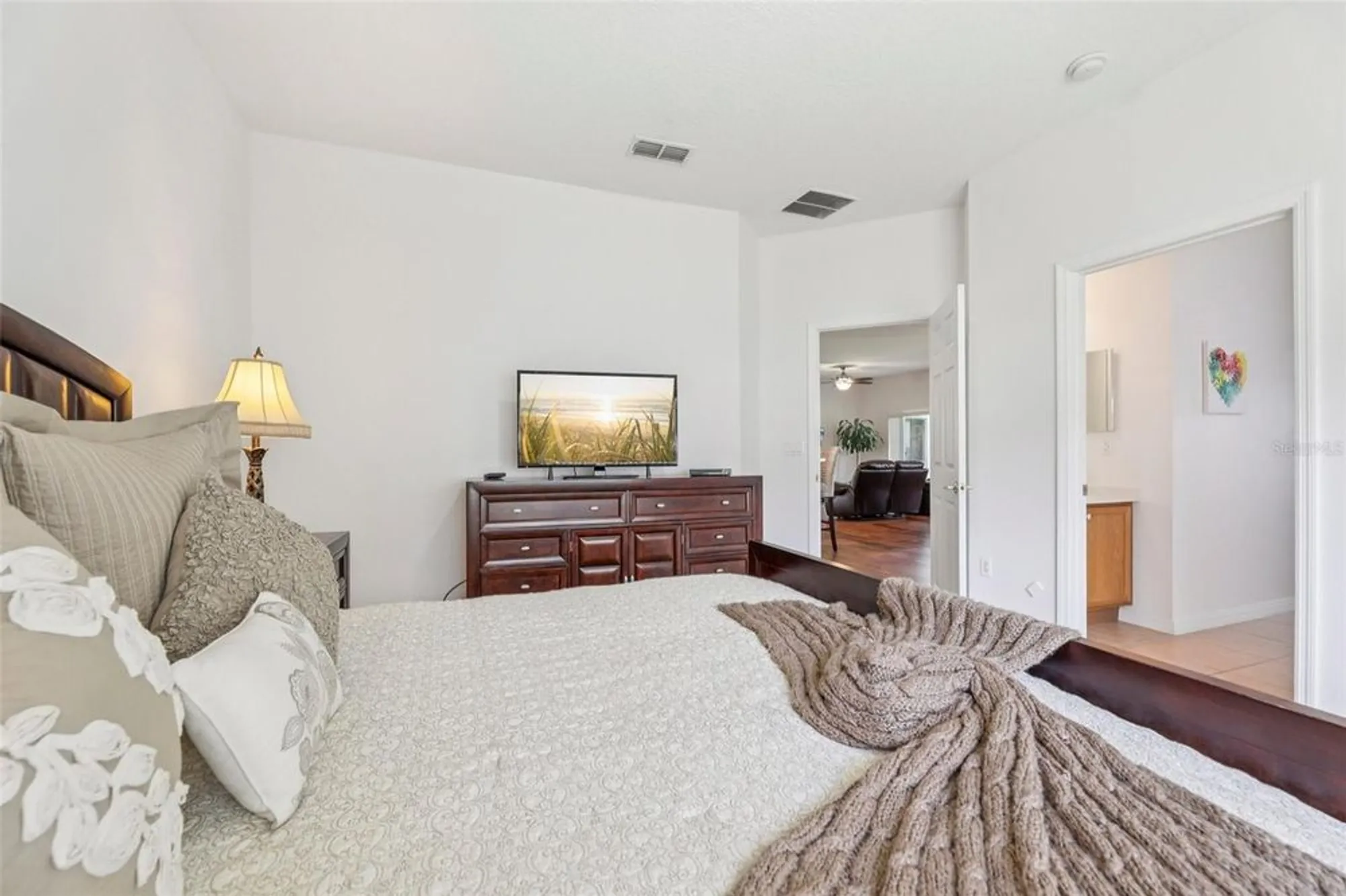 Property Slideshow image 16 of 26 | 448 sorrento rd, Kissimmee, FL, 34759