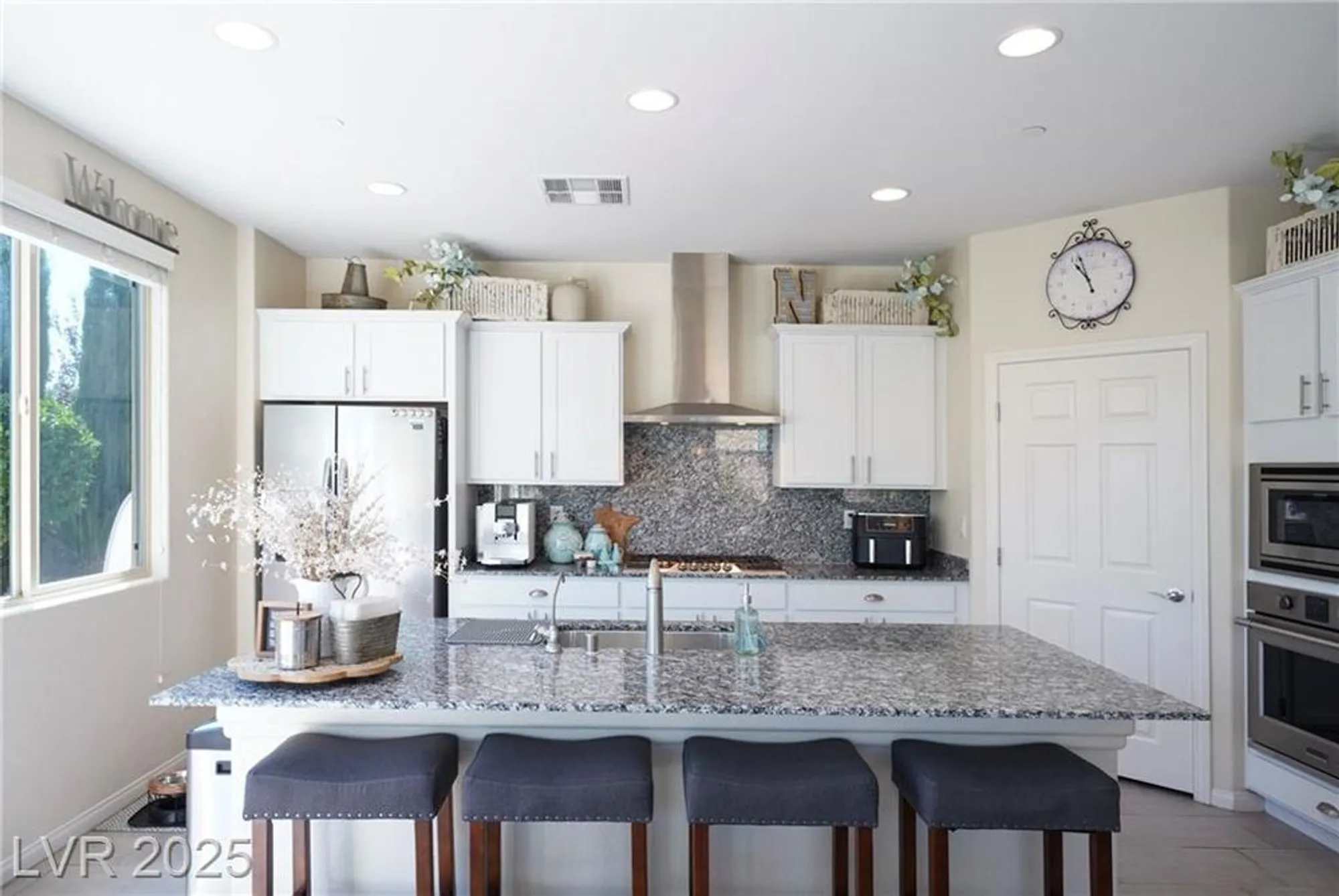 Property Slideshow image 6 of 68 | 1844 wolfcreek falls ct, Henderson, NV, 89044