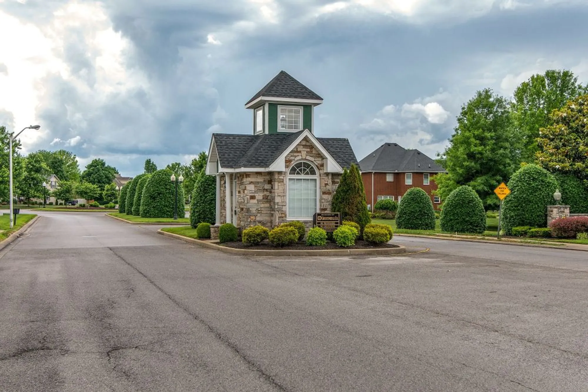 Property Slideshow image 35 of 36 | 327 forest glen cir, Murfreesboro, TN, 37128