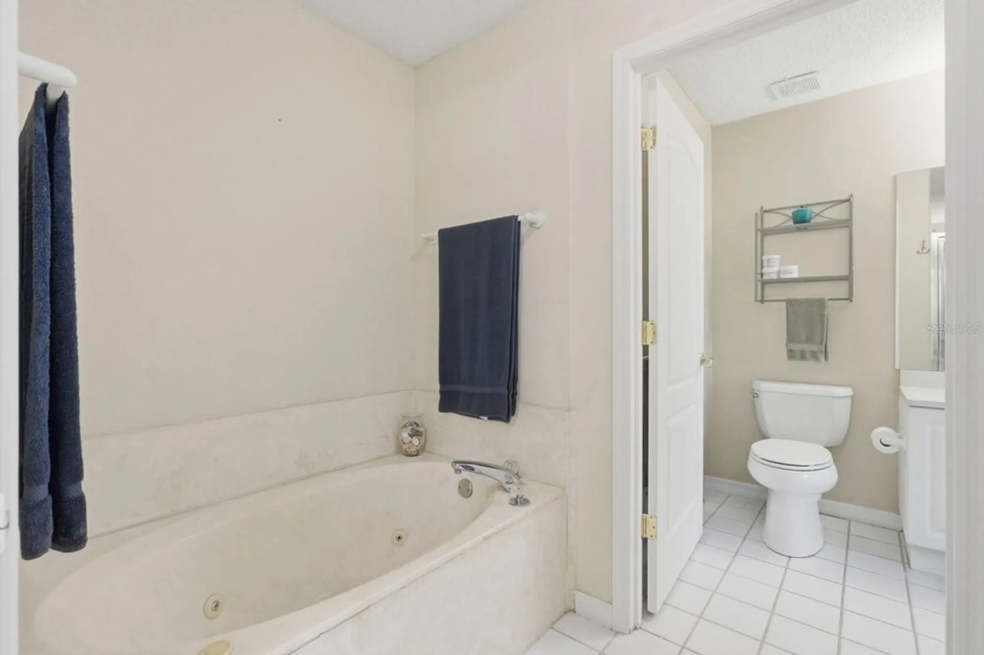 Property Slideshow image 27 of 52 | 2 silver lake way, Ormond Beach, FL, 32174