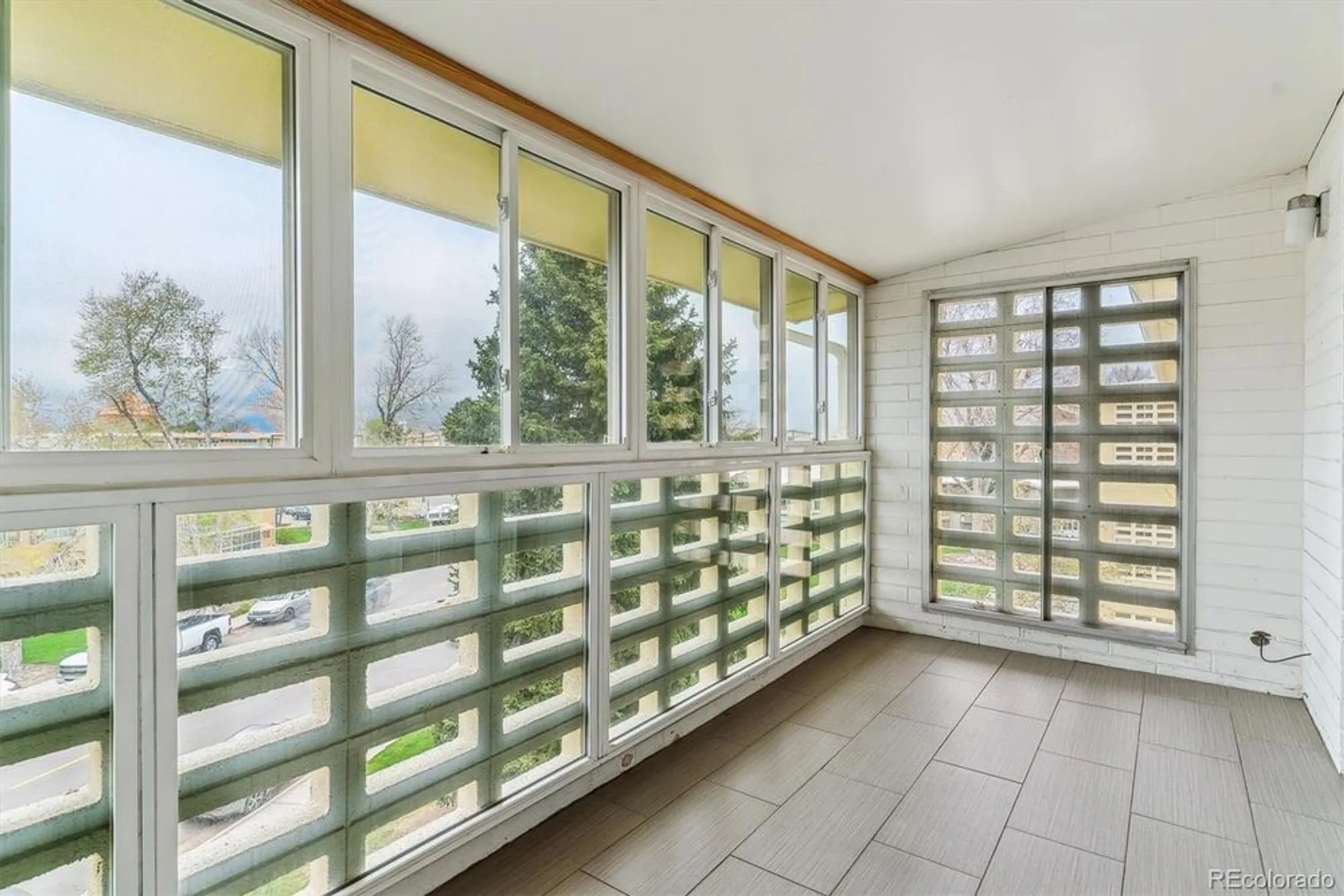 Property Slideshow image 18 of 50 | 610 s clinton st 3d, Denver, CO, 80247