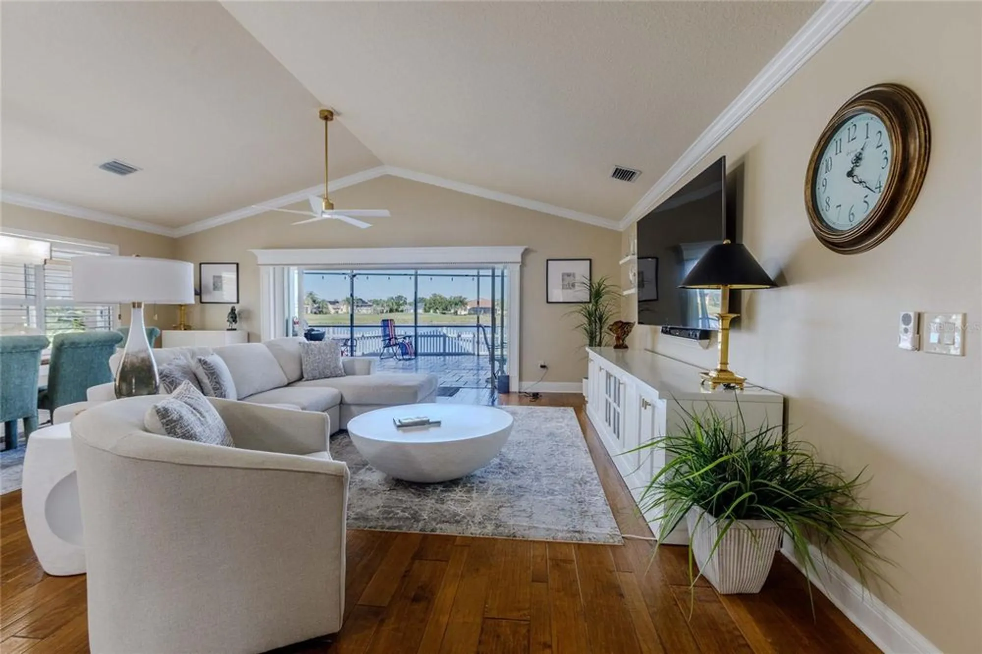 Property Slideshow image 11 of 86 | 1181 edgewater ln, The Villages, FL, 32162