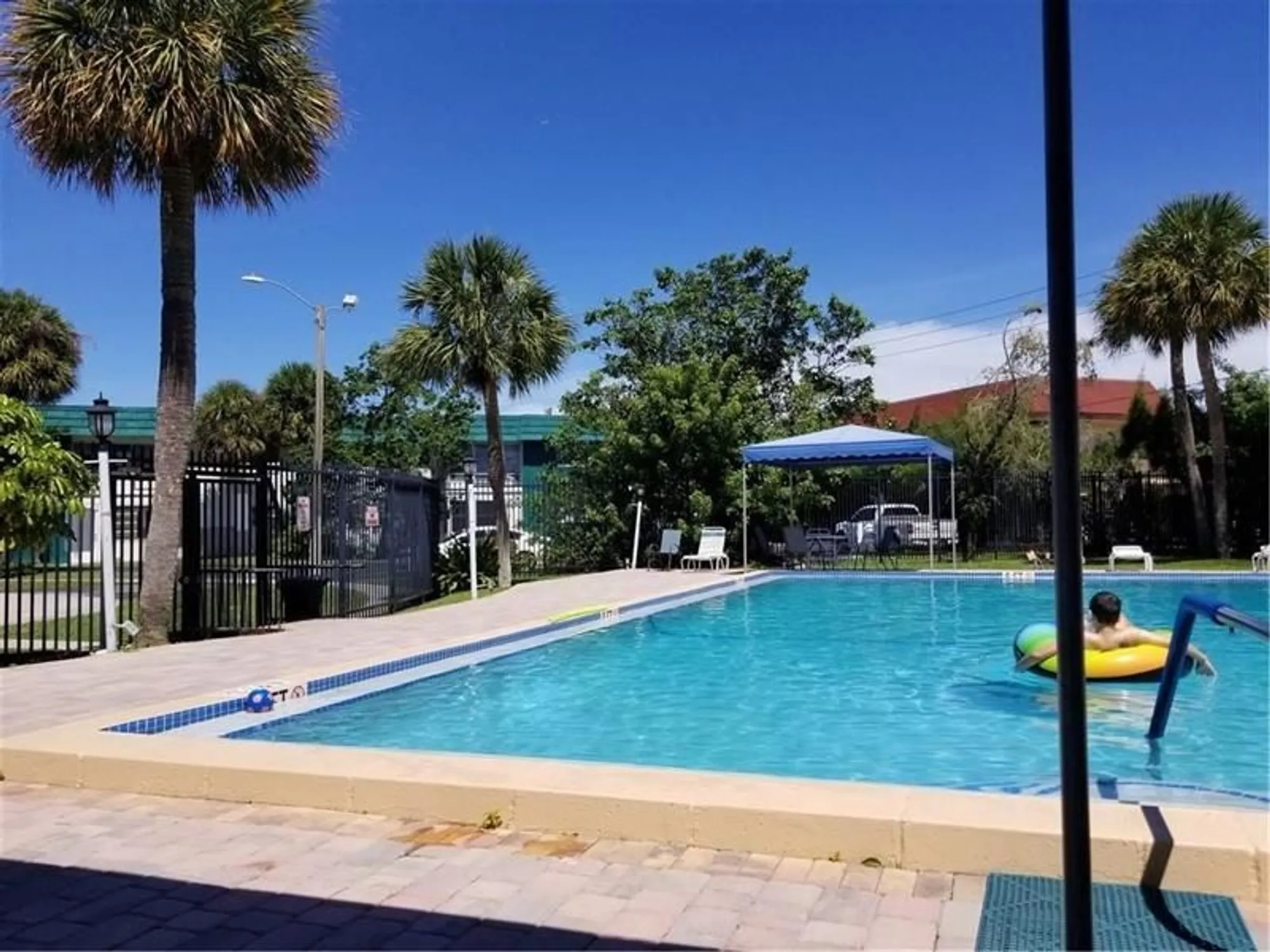 Property Slideshow image 5 of 16 | 4751 nw 21st st 618, Lauderhill, FL, 33313