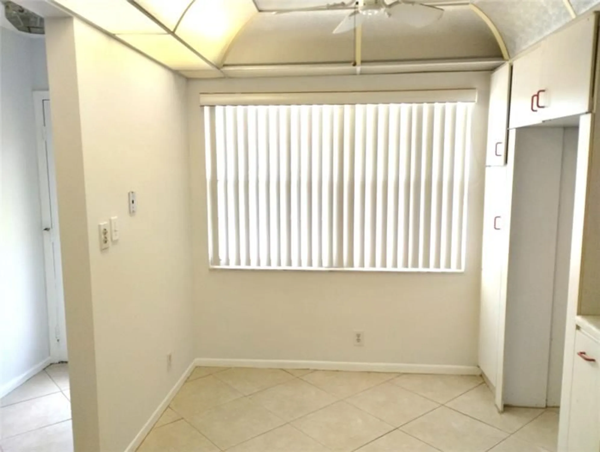 Property Slideshow image 10 of 50 | 2403 antigua cir e3, Coconut Creek, FL, 33066