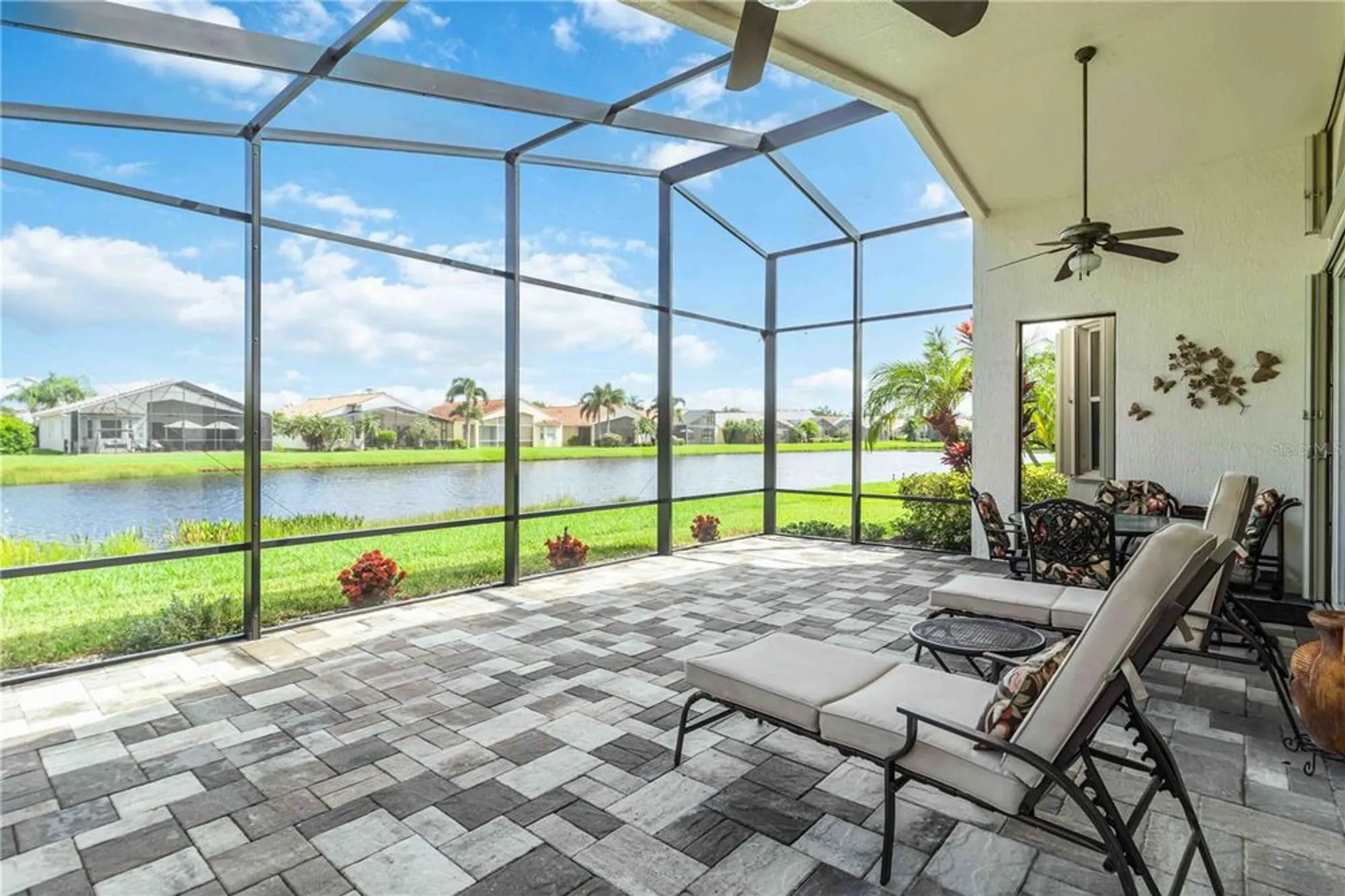 Property Slideshow image 18 of 31 | 4211 64th dr e unit e, Sarasota, FL, 34243
