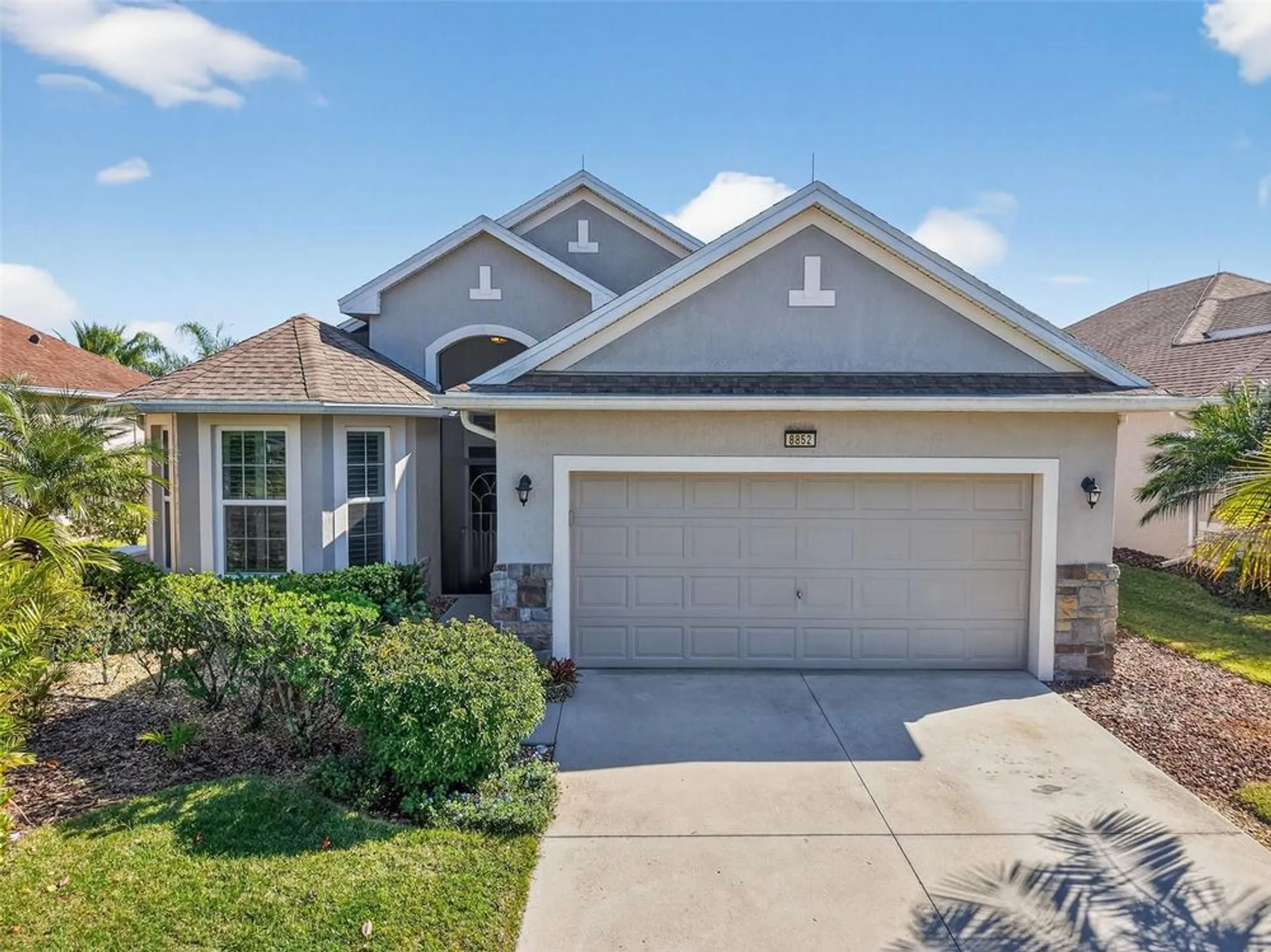 Property Slideshow image 1 of 77 | 8852 bridgeport bay cir, Mount Dora, FL, 32757