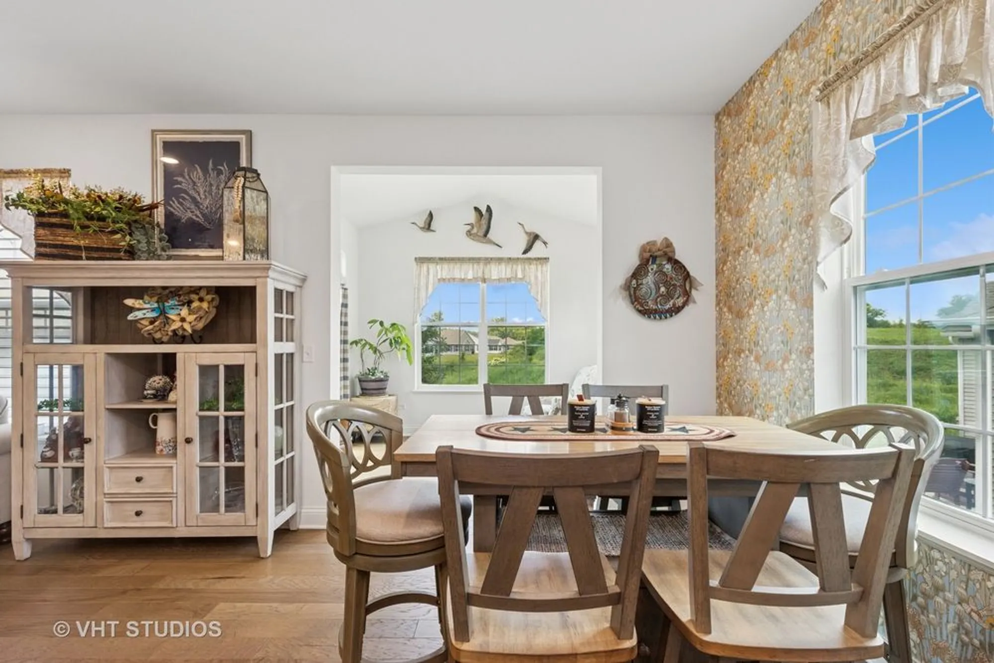 Property Slideshow image 8 of 36 | , Volo, IL, 60020