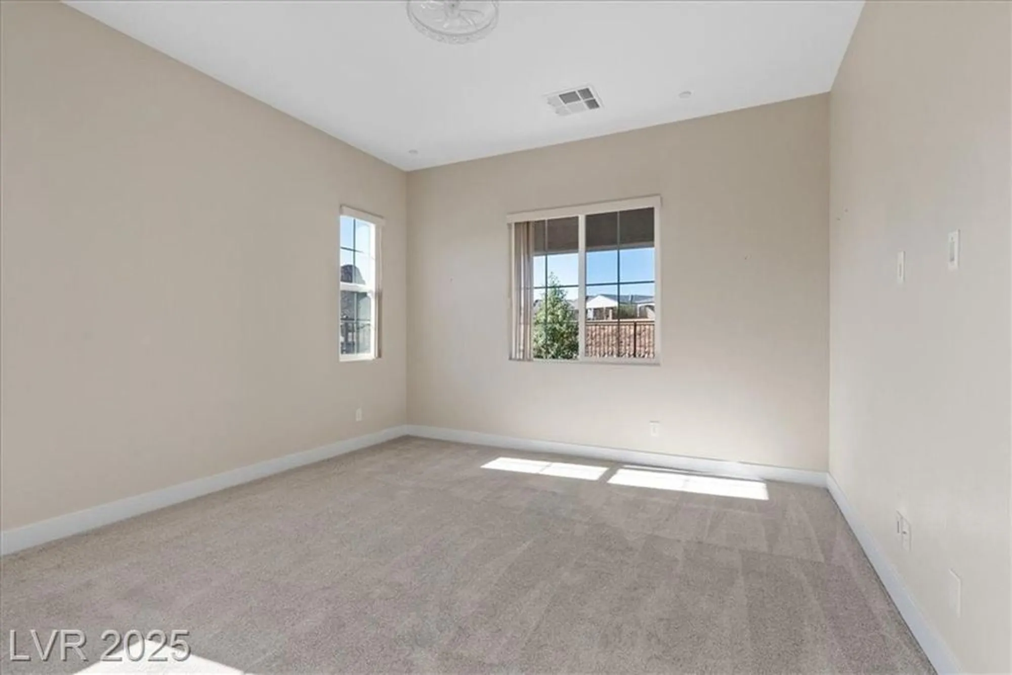Property Slideshow image 15 of 35 | 85 cathedral wash pl, Henderson, NV, 89011