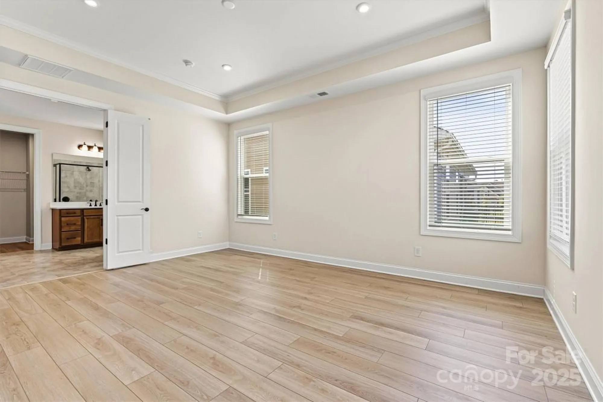 Property Slideshow image 20 of 48 | 7332 jolly brook dr, Charlotte, NC, 28215