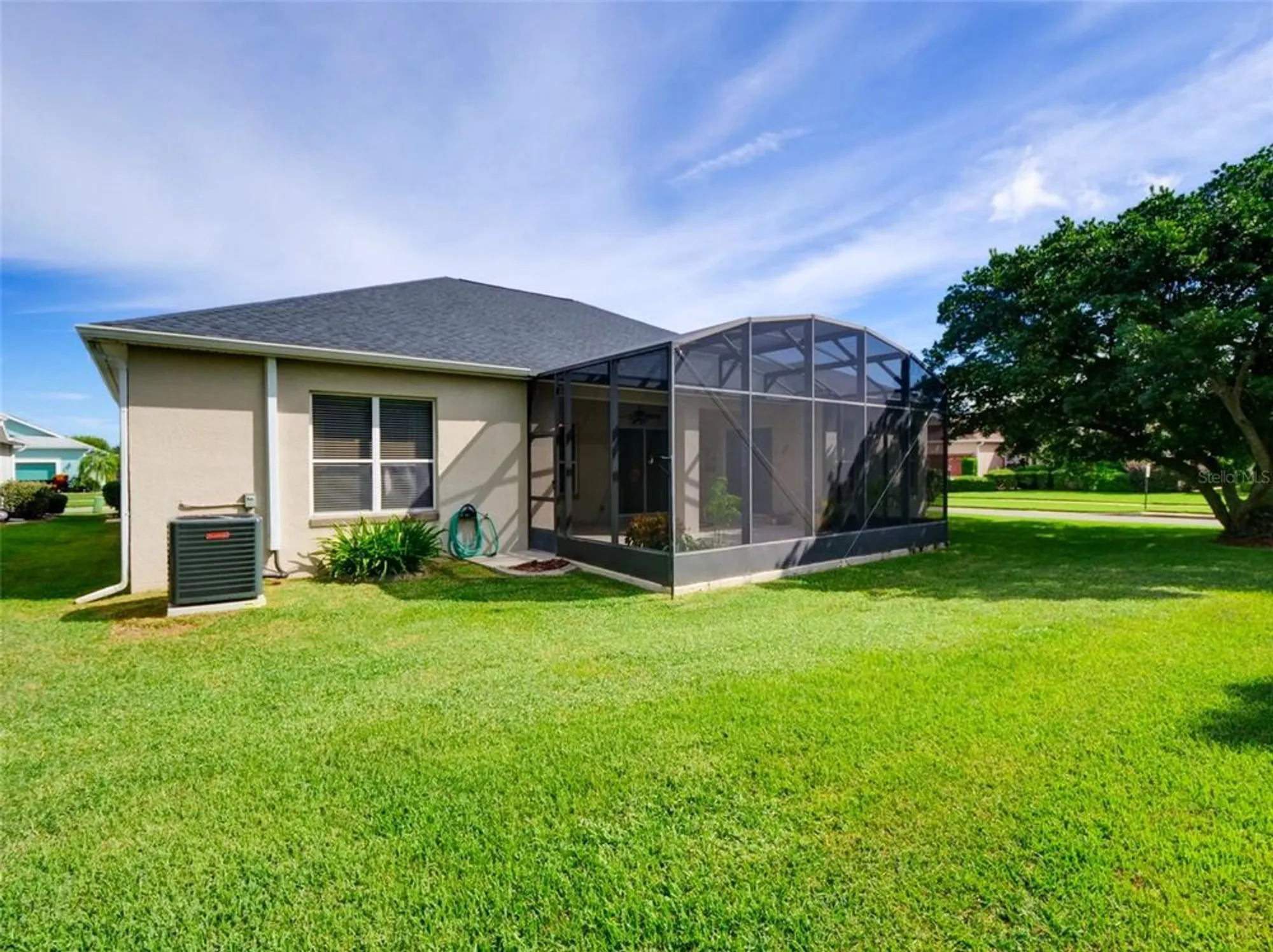 Property Slideshow image 22 of 30 | 25301 forest oak ct, Leesburg, FL, 34748