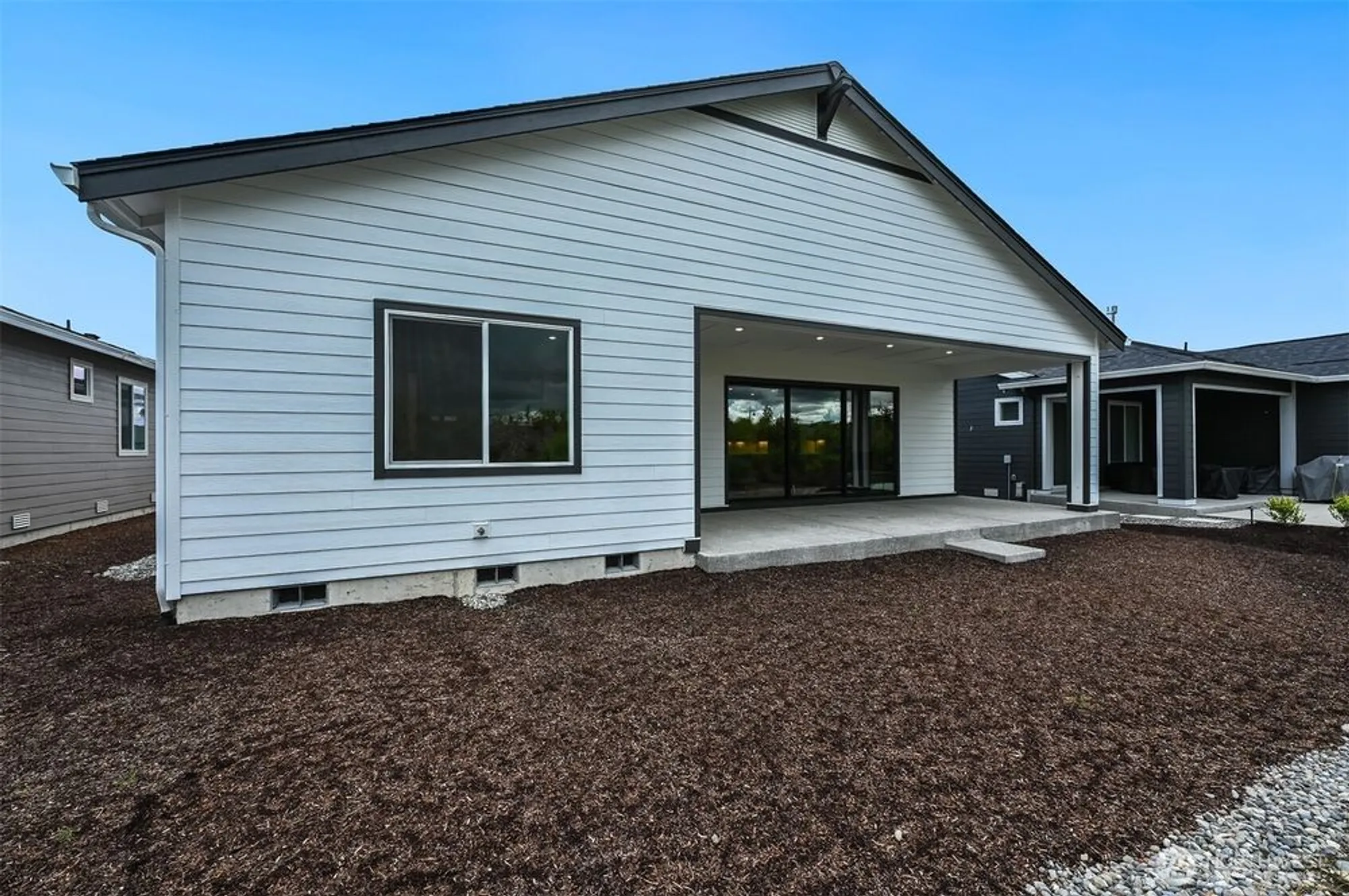 Property Slideshow image 4 of 33 | 20562 150th st e unit e, Bonney Lake, WA, 98391