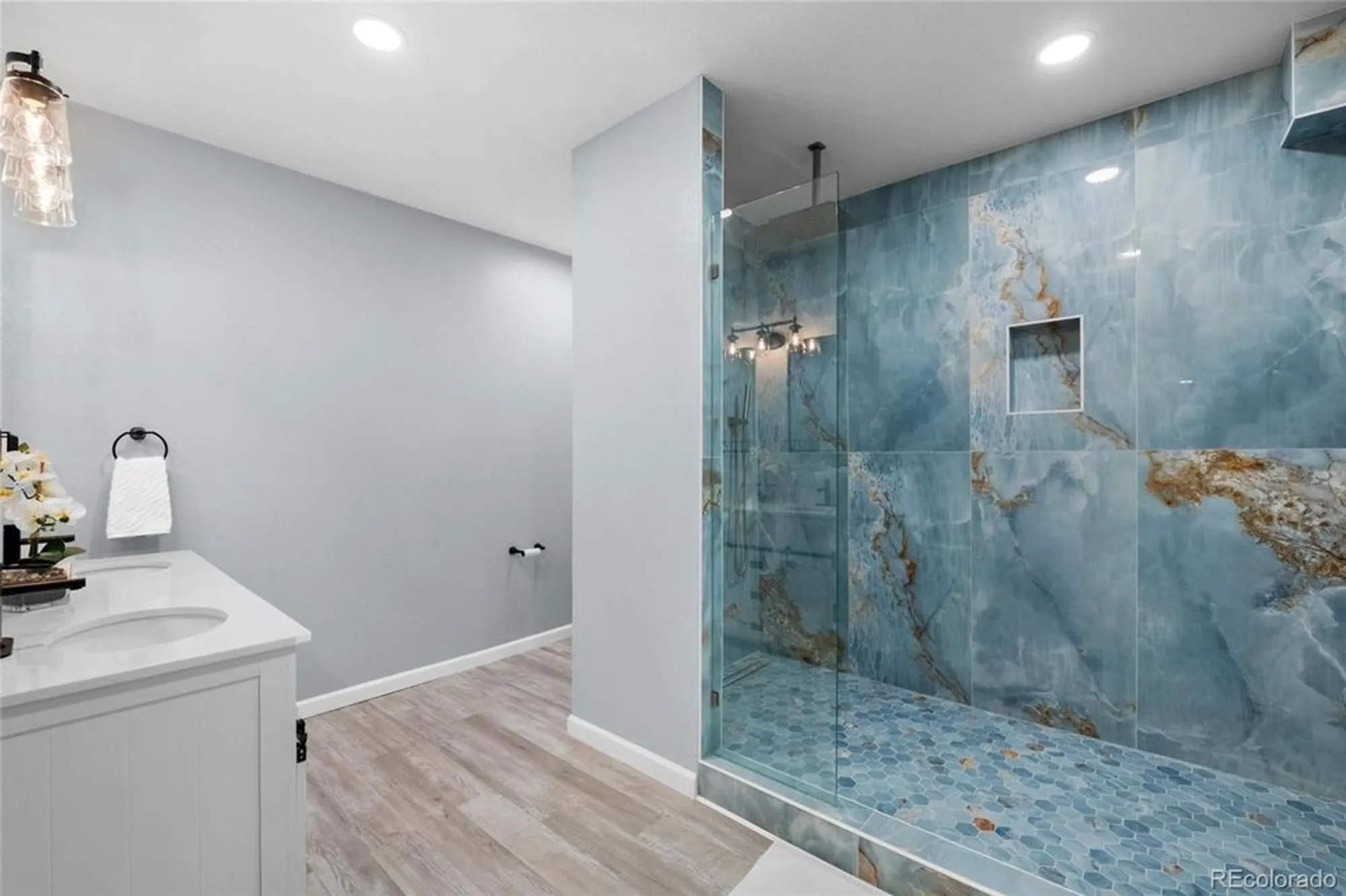 Property Slideshow image 17 of 32 | 3844 sandy vista ln, Castle Rock, CO, 80104