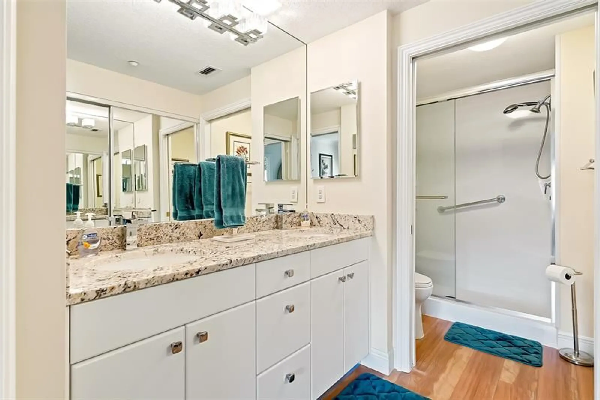 Property Slideshow image 14 of 37 | 7635 southampton ter 402, Tamarac, FL, 33321