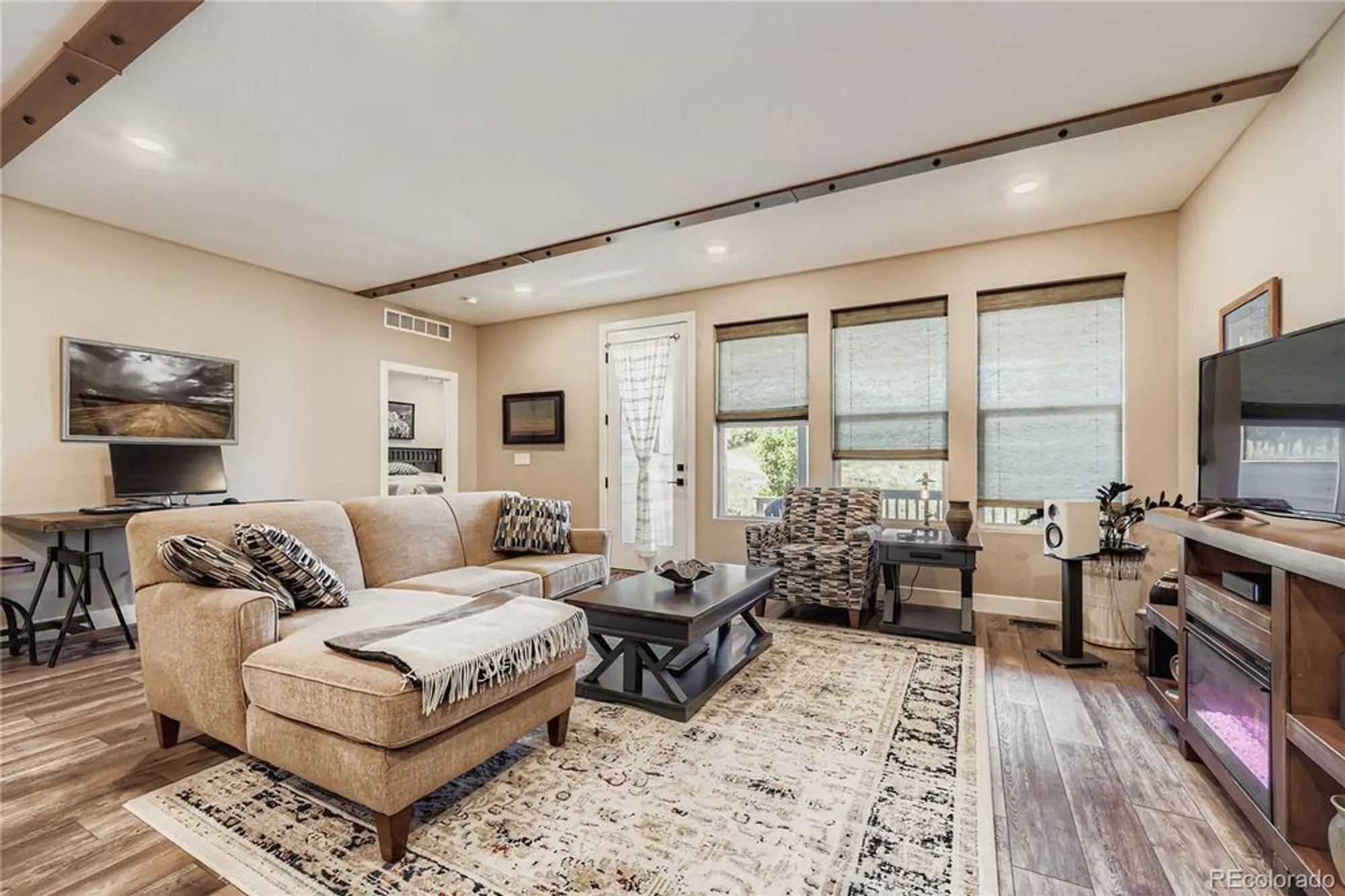 Property Slideshow image 10 of 29 | 487 hideaway ct, Castle Rock, CO, 80104