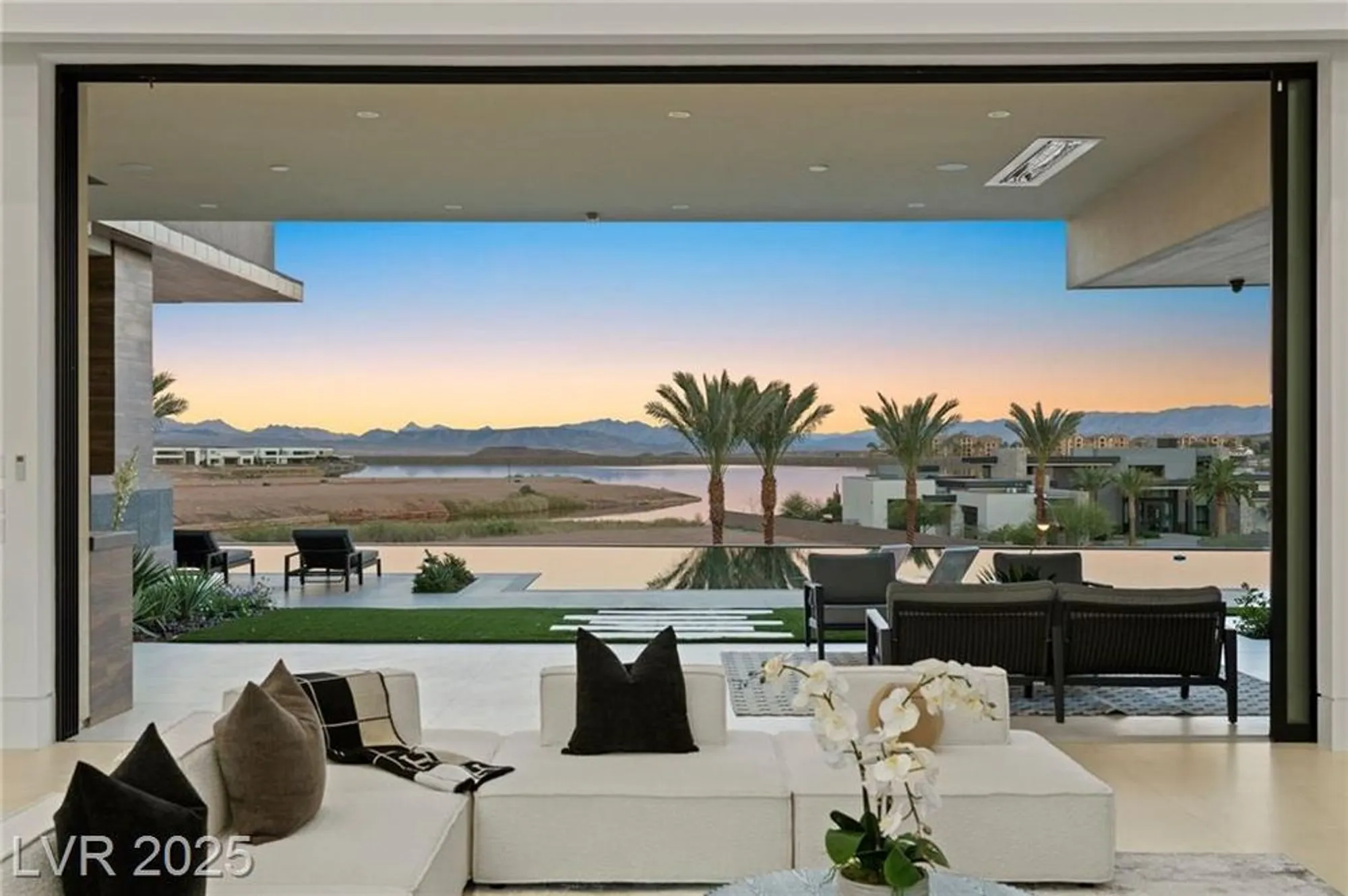 Property Slideshow image 54 of 99 | 12 rainbow point pl, Henderson, NV, 89011